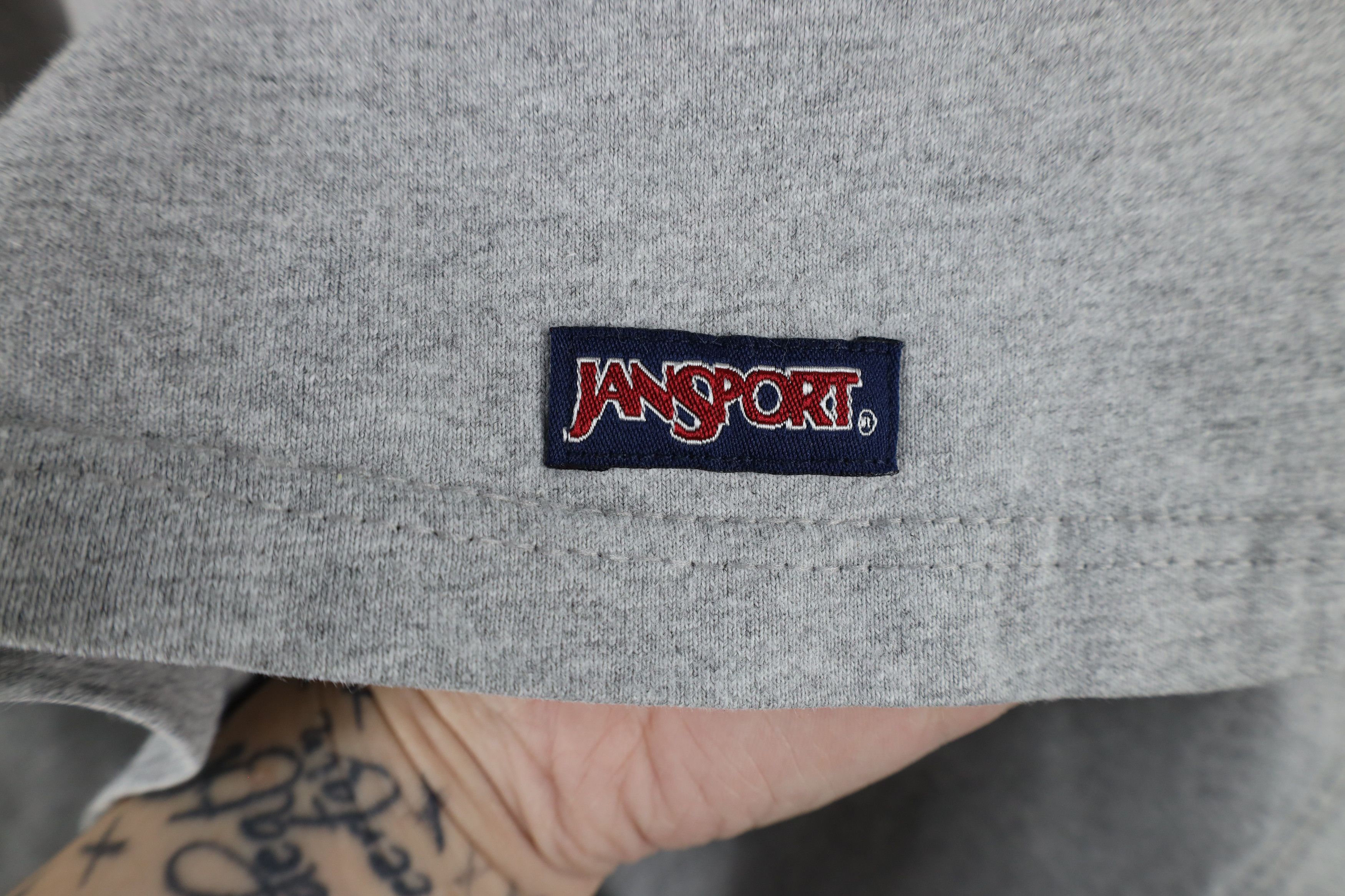 Vintage Vintage 90s University Basketball Long Sleeve T-Shirt USA Size US M / EU 48-50 / 2 - 5 Thumbnail