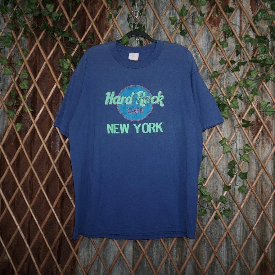Hard Rock Cafe XL - Vintage Y2K Hard Rock Cafe New York thin 1990s t-shirt Size US XL / EU 56 / 4 - 1 Thumbnail