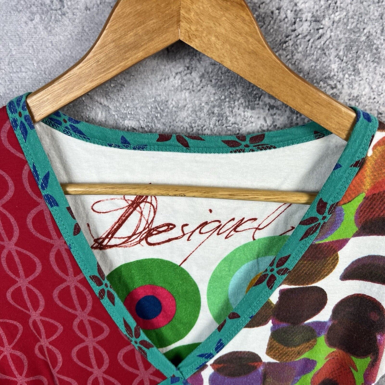 Desigual Desigual Top Women's Size S Short Sleeve Size S / US 4 / IT 40 - 4 Thumbnail