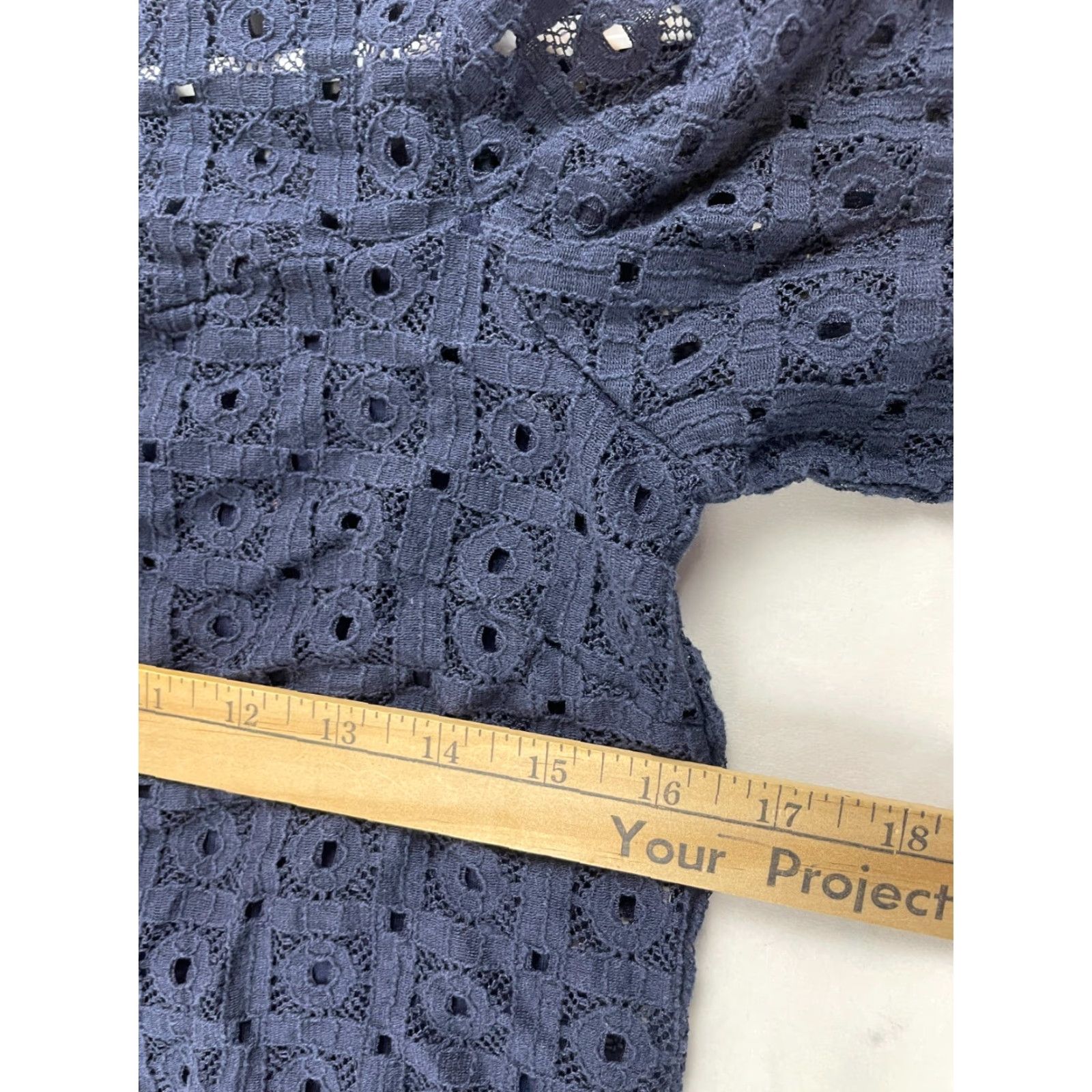 Banana Republic Banana Republic Lace T-Shirt Women's XS Navy Blue Crochet Pom Poms Lined Size XS / US 0-2 / IT 36-38 - 7 Thumbnail