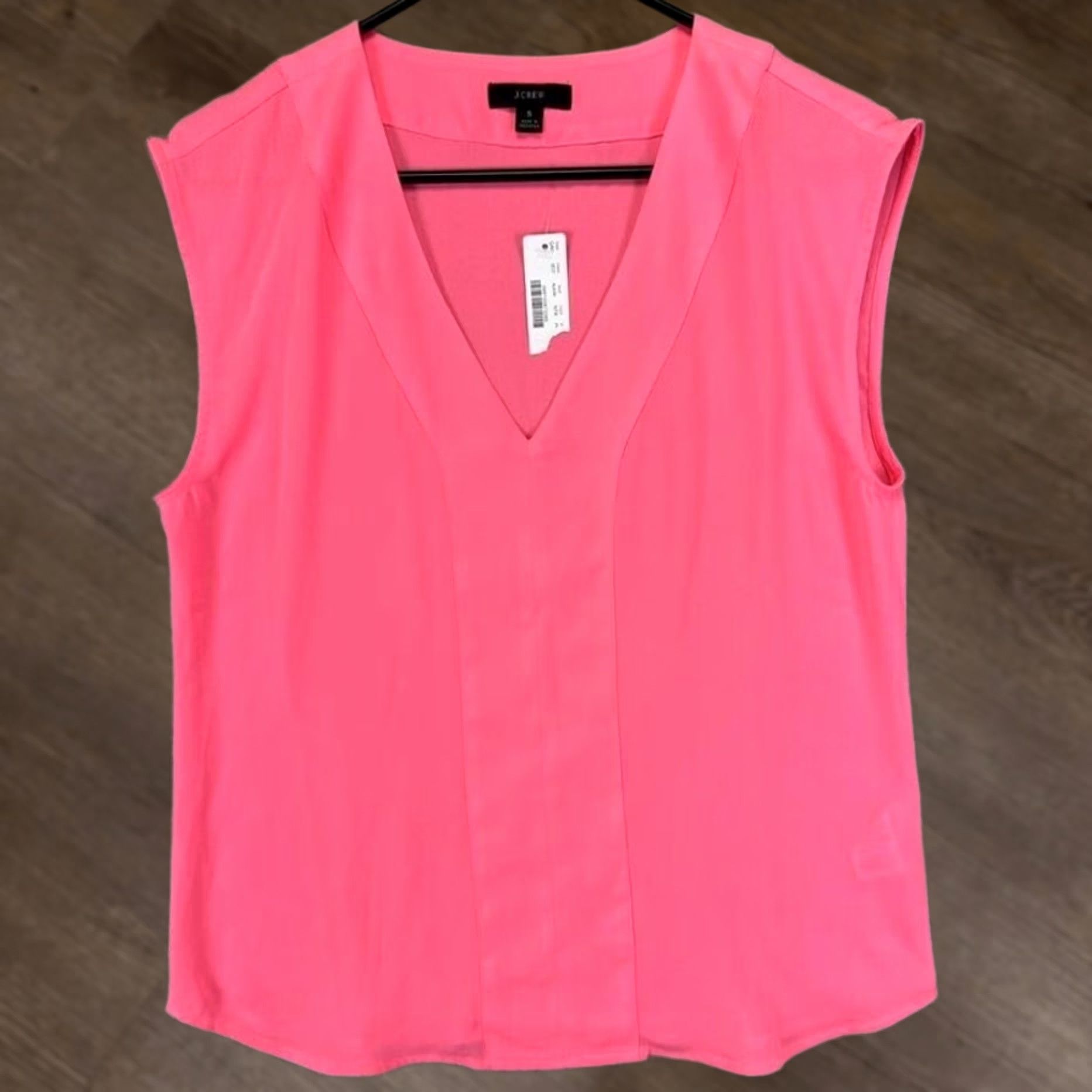J.Crew J. Crew Shirt Womens Small Bright Pink V-Neck Sleeveless Blouse New with Tags Womens Small V-Neck Pink Solid 90s? Size S / US 4 / IT 40 - 1 Thumbnail