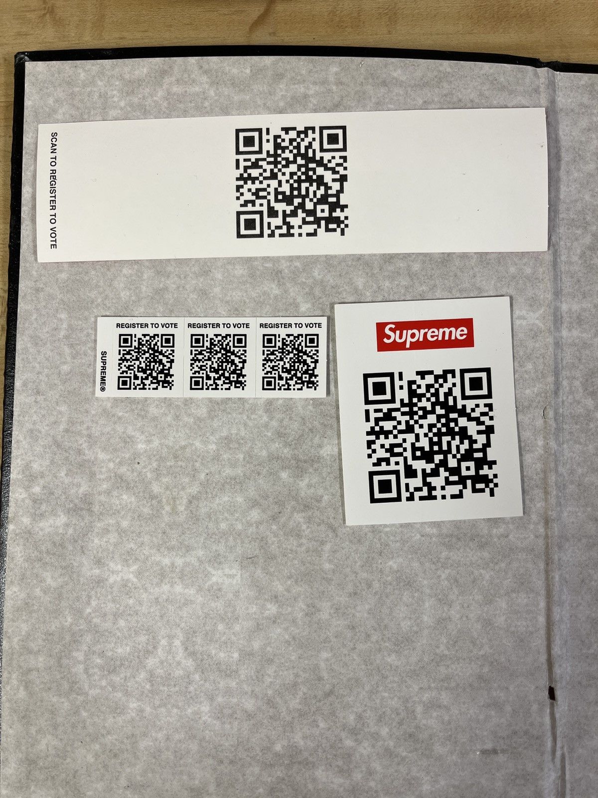 Supreme Supreme Register To Vote QR Code Sticker Set FW20 Size ONE SIZE - 1 Thumbnail