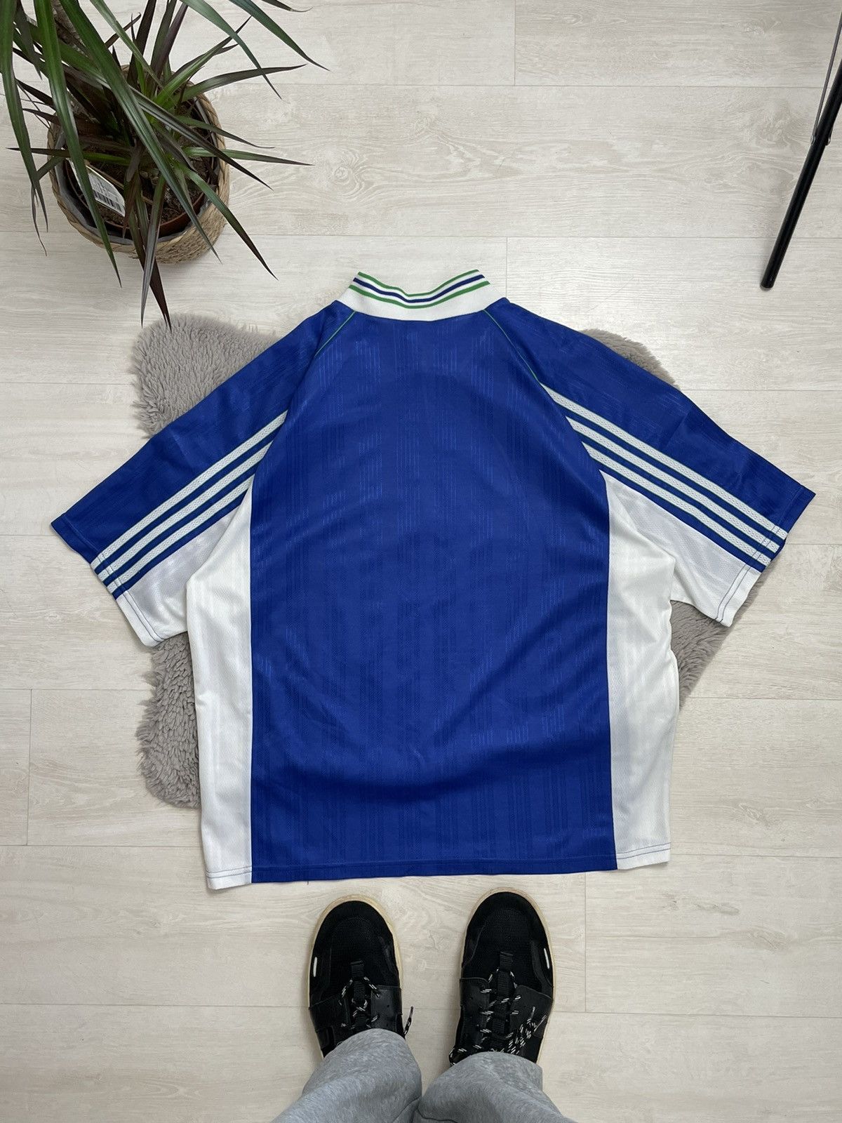 Adidas × Vintage Adidas Vintage 1998 Soccer Jersey Oversized Center Logo Y2k Size US XL / EU 56 / 4 - 5 Thumbnail