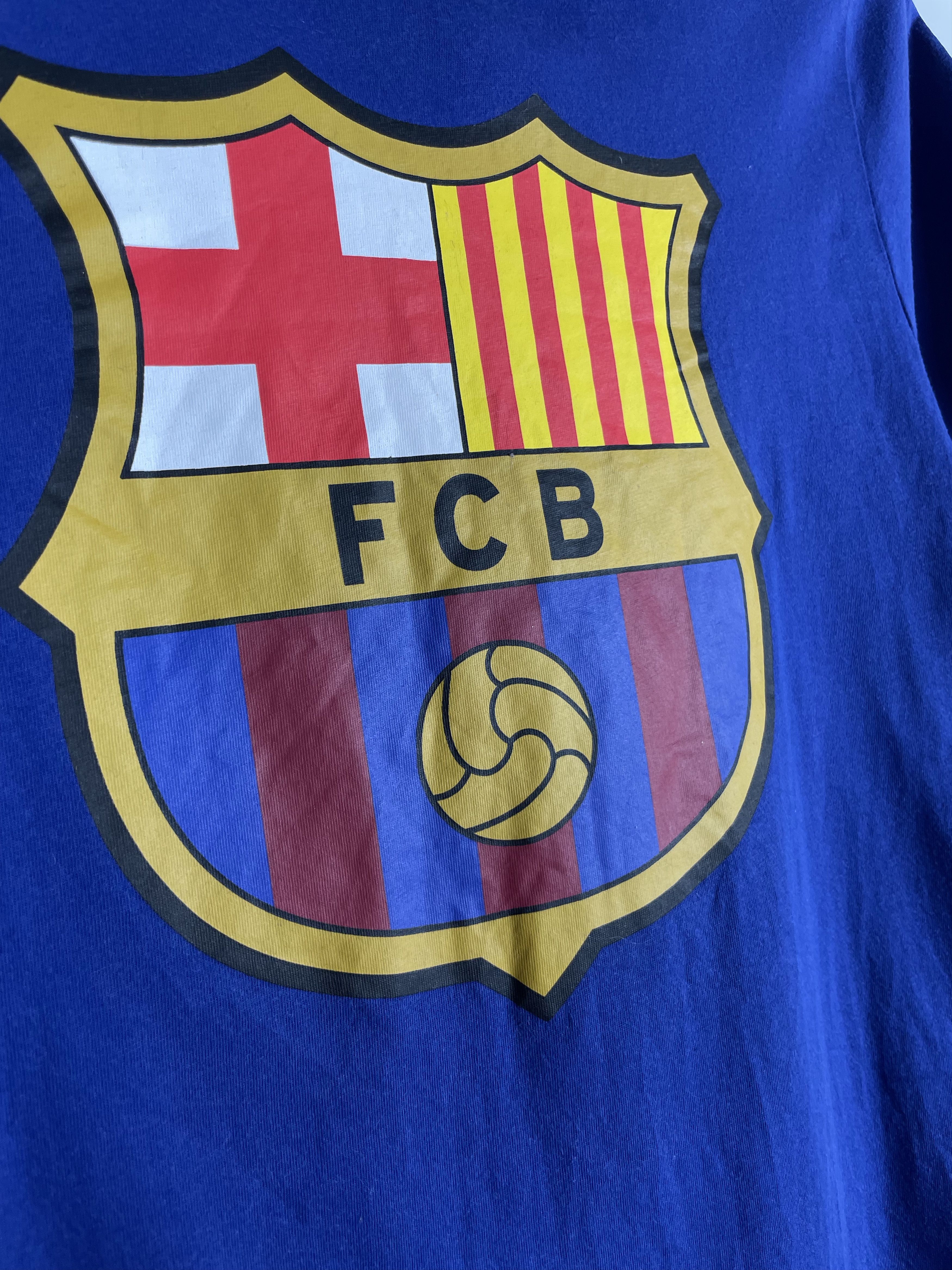 Nike Vintage Nike FC Barcelona T-shirt Size US S / EU 44-46 / 1 - 5 Thumbnail