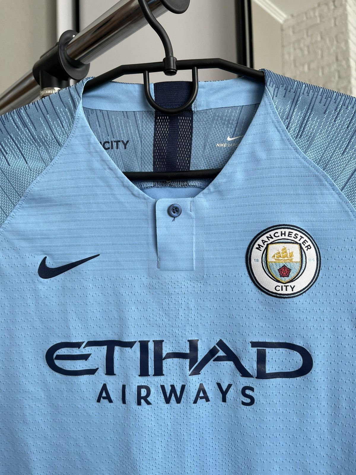Nike 2018/2019 Nike Manchester City Player Issue Match Worn Shirt Size US S / EU 44-46 / 1 - 5 Thumbnail