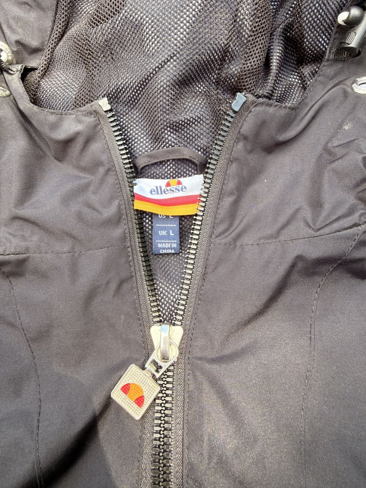 Ellesse Ellesse Windbreaker Light Jacket Size Large Size US L / EU 52-54 / 3 - 6 Thumbnail