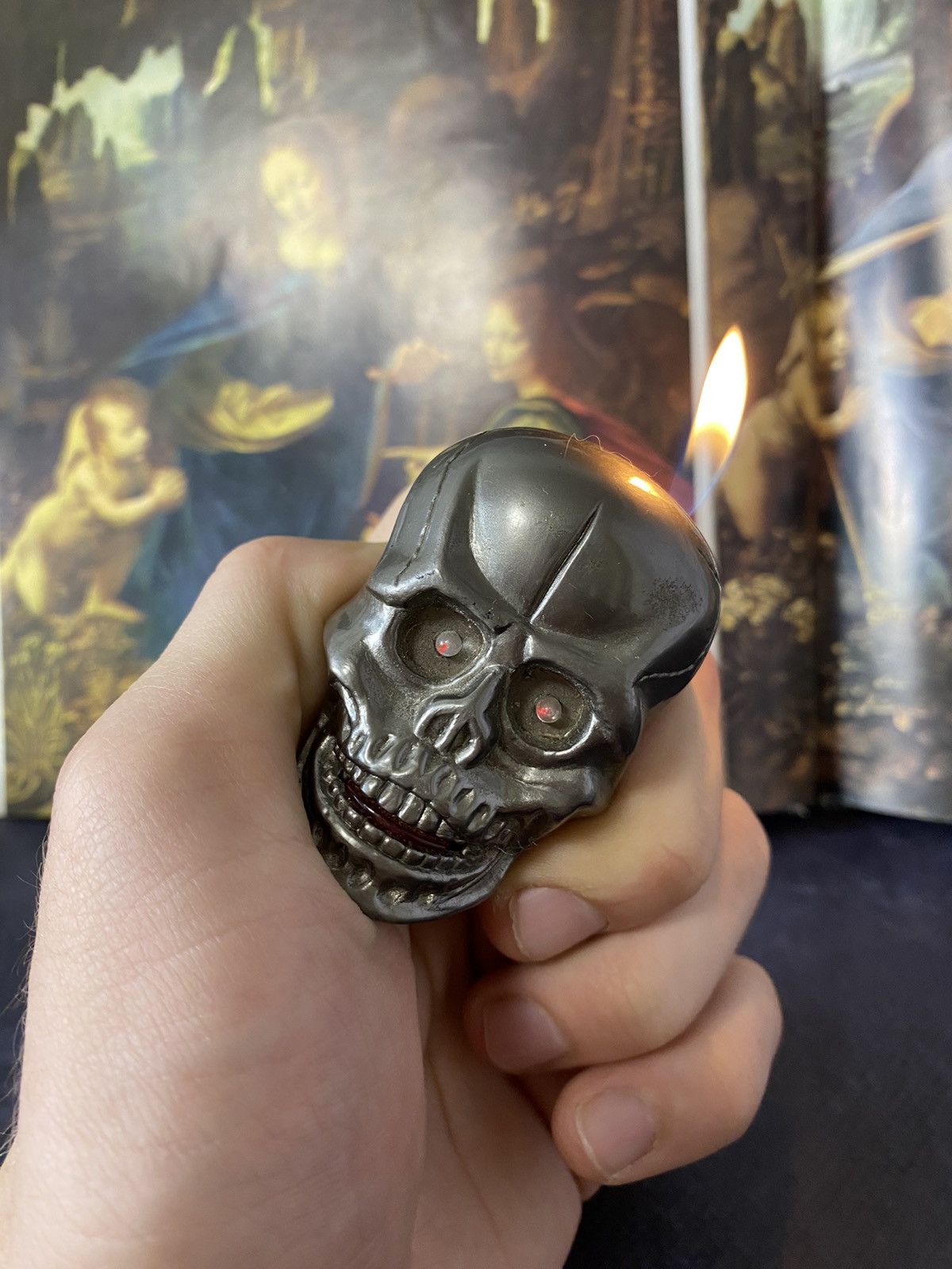 Jewelry Rare Retro Vintage Skull Lighter with Light! Size ONE SIZE - 6 Thumbnail