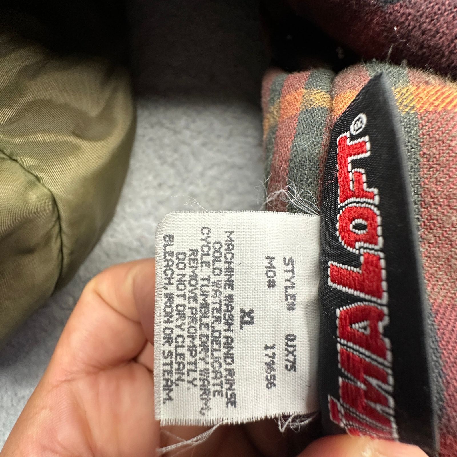 L.L. Bean LL Bean JX75 Primaloft Plaid Lined Canvas Barn Coat Mens XL Size US XL / EU 56 / 4 - 9 Thumbnail