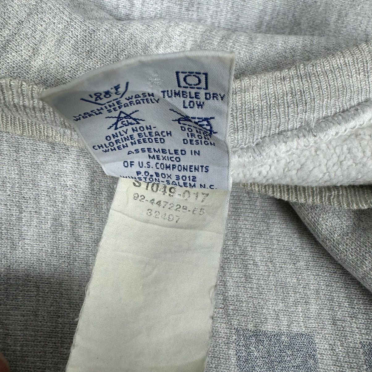 Champion 🌟90s CHAMPION NAVY REVERSE WEAVE SWEATSHIRT CREWNECK Size US XXL / EU 58 / 5 - 8 Thumbnail