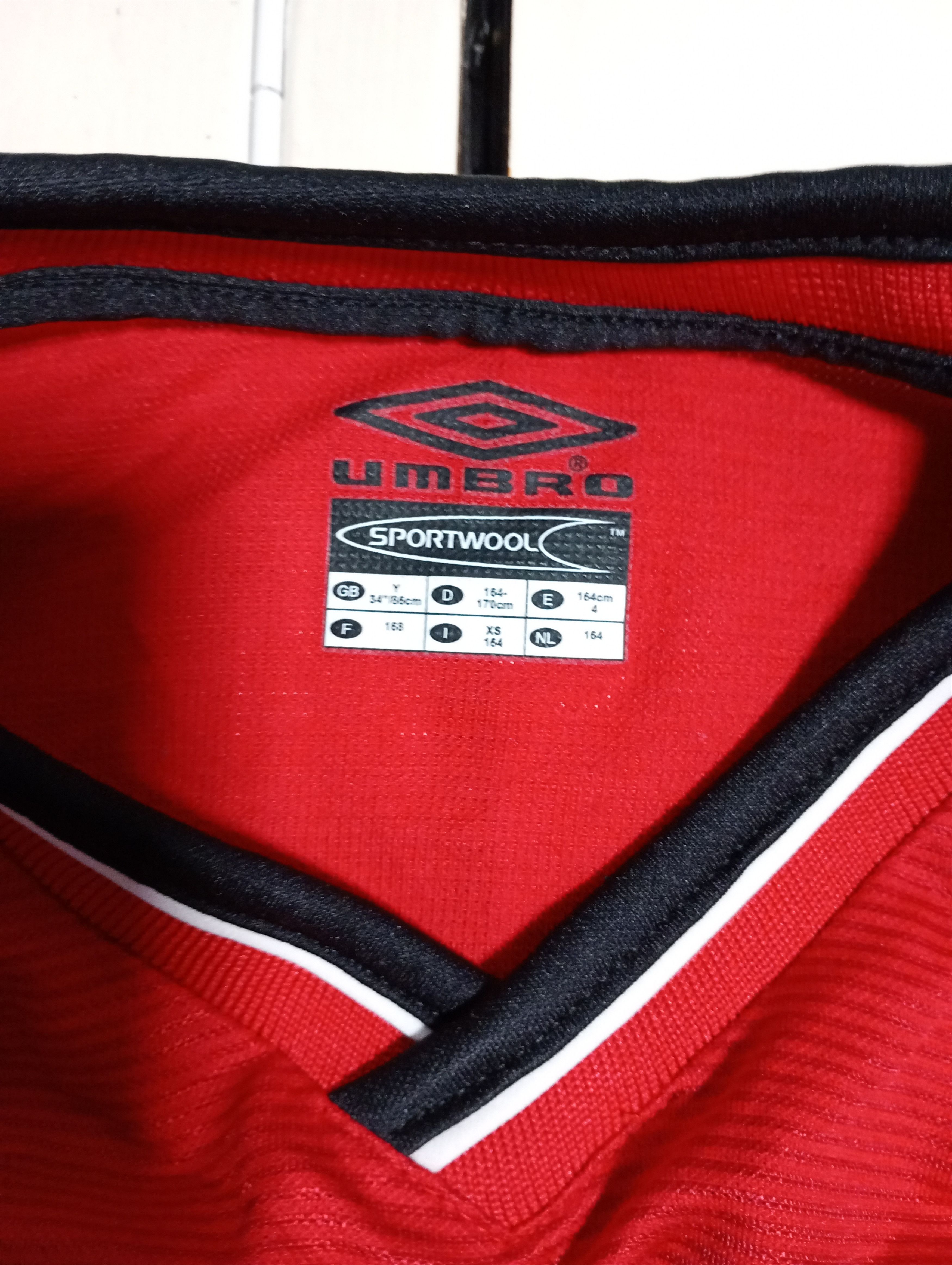 Umbro Umbro Manchester United Home Jersey 2000-2002 Size US XS / EU 42 / 0 - 8 Thumbnail