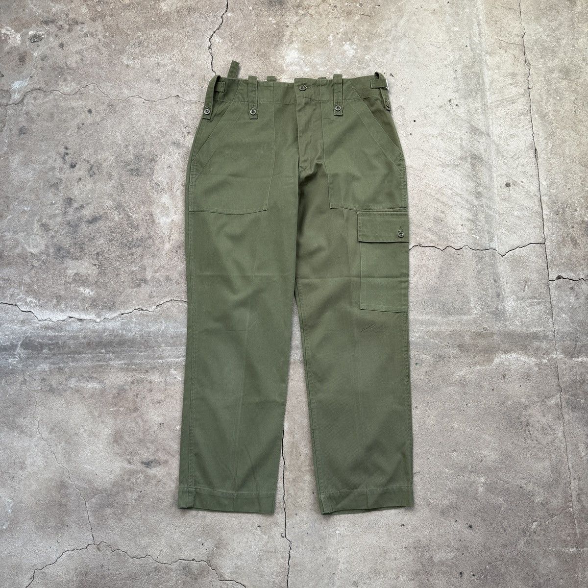 Army fatigue utility olive vintage cargo pants British army