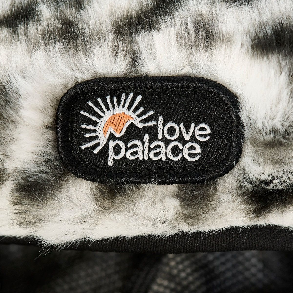 Palace SIZE S/M Palace Furry Ears Balaclava Snow Leopard | Grailed
