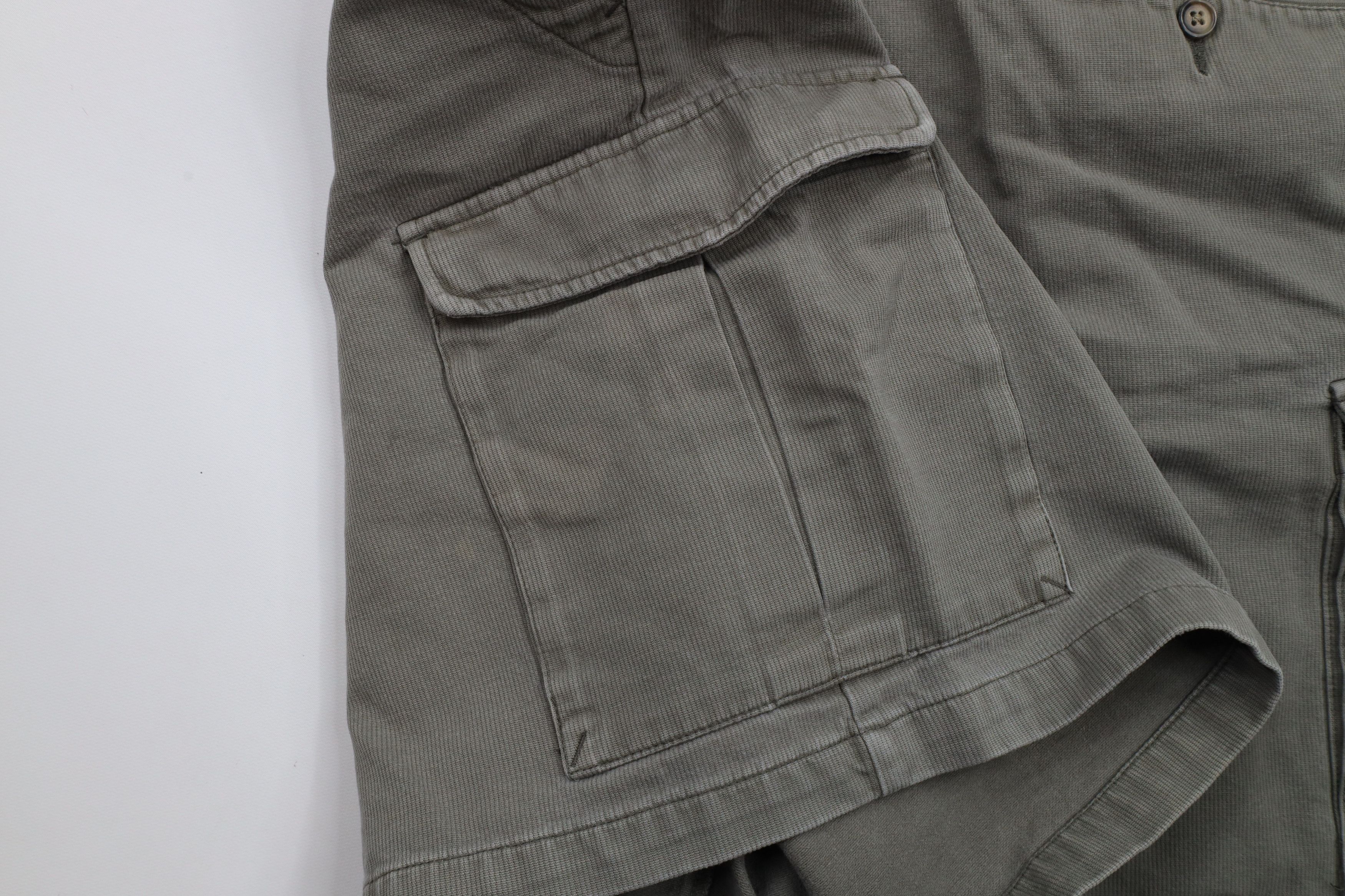 Eddie Bauer × Vintage Vintage 90s Eddie Bauer Ribbed Above Knee Cargo Shorts Green Size US 40 / EU 56 - 11 Thumbnail