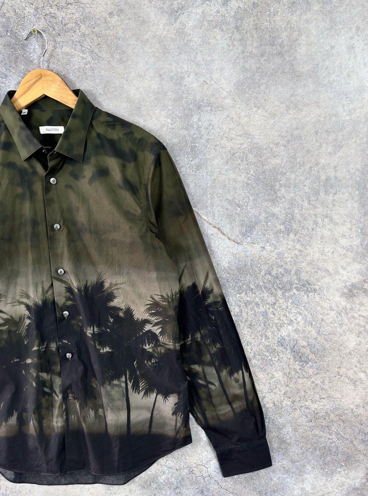 Valentino Valentino Men’s Palm Tree Print Shirt Green Black Size 42 Size US L / EU 52-54 / 3 - 3 Thumbnail