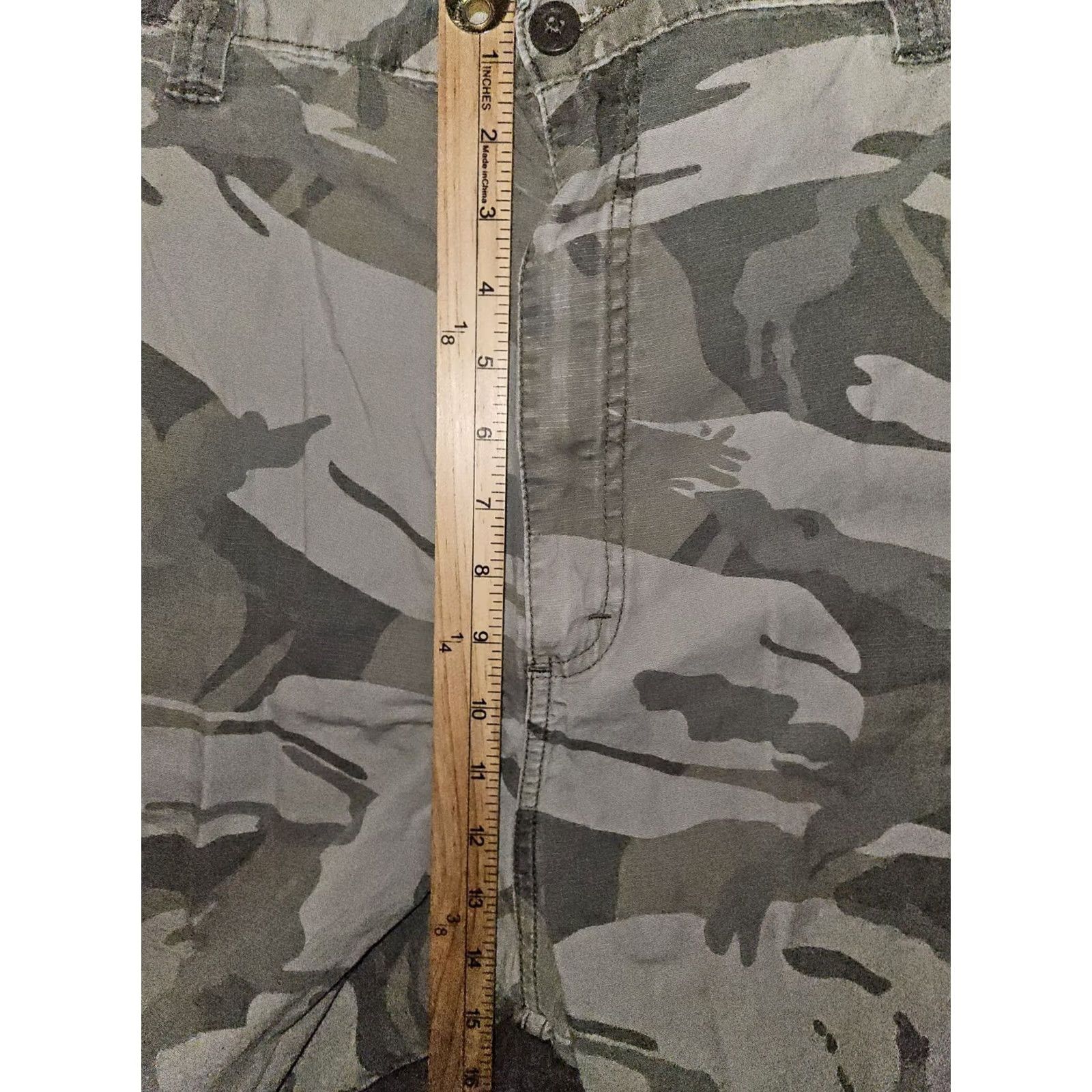 Wrangler VINTAGE Wrangler Camouflage Cargo Shorts? Size US 40 / EU 56 - 4 Thumbnail