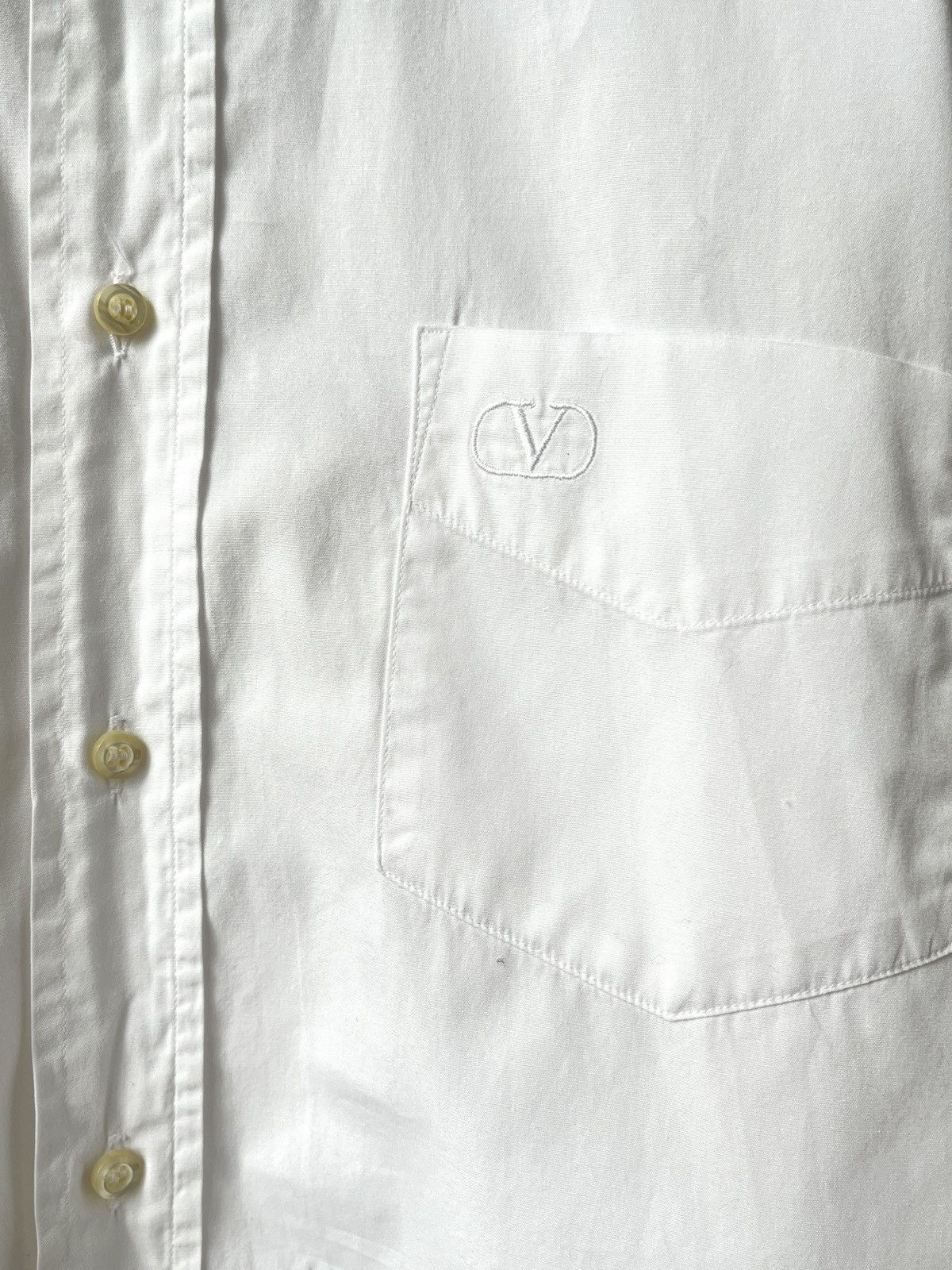Valentino Vintage Valentino White Shirt Logo Italy Luxury 90s Size US L / EU 52-54 / 3 - 6 Thumbnail