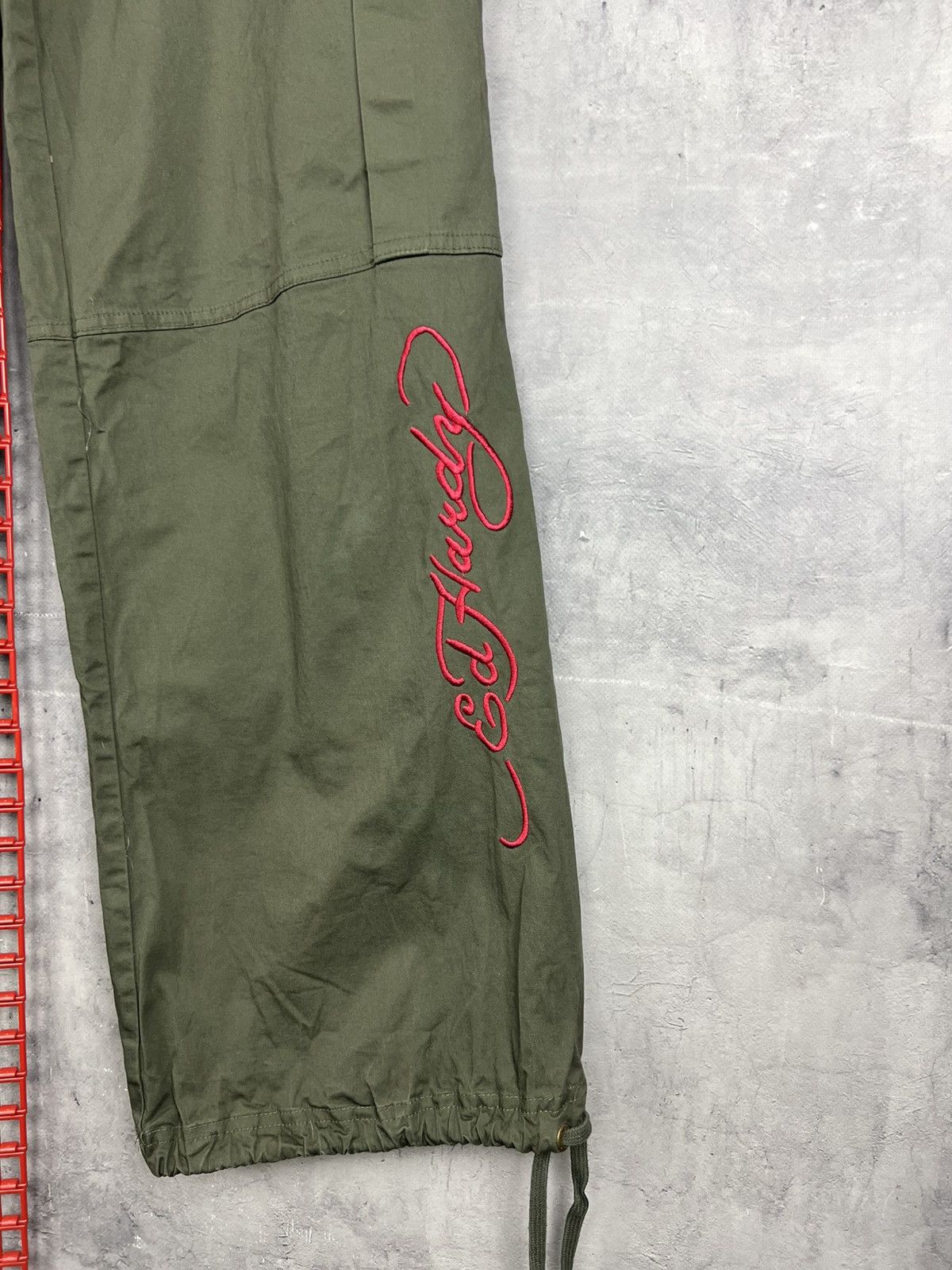 Ed Hardy ED HARDY TRUE TO MY LOVE CARGO PANTS SIZE L Size 33" - 5 Thumbnail