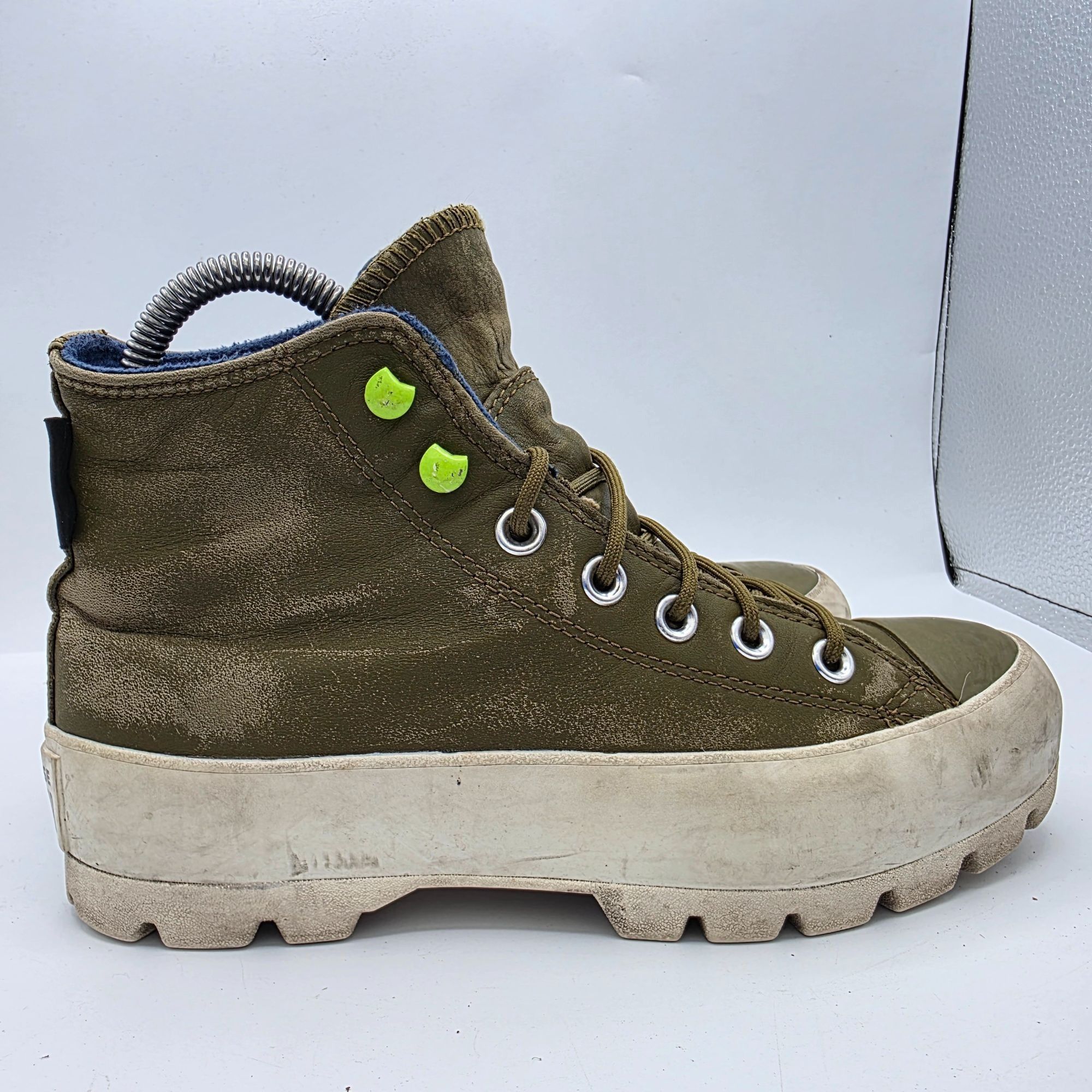 Converse Converse All Star Lugged GTX Womens Size 7.5 Olive Green Sho Size US 7.5 / IT 37.5 - 12 Thumbnail