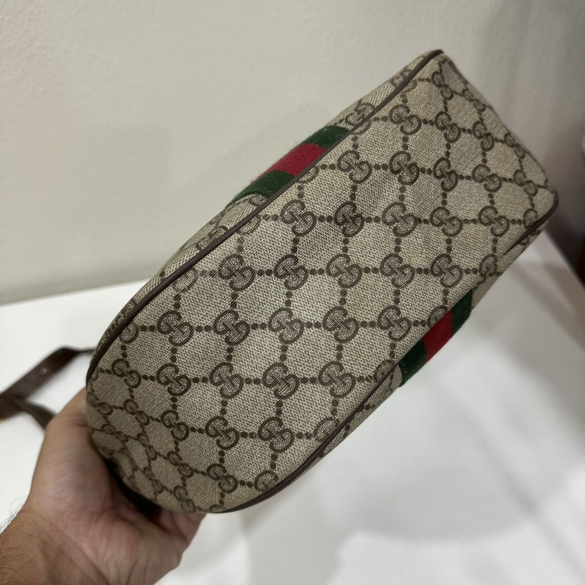 Gucci ‼️YES‼️ VINTAGE GUCCI WEB GG SUPREME SHERRY LINE SHOULDER BAG Size ONE SIZE - 5 Thumbnail