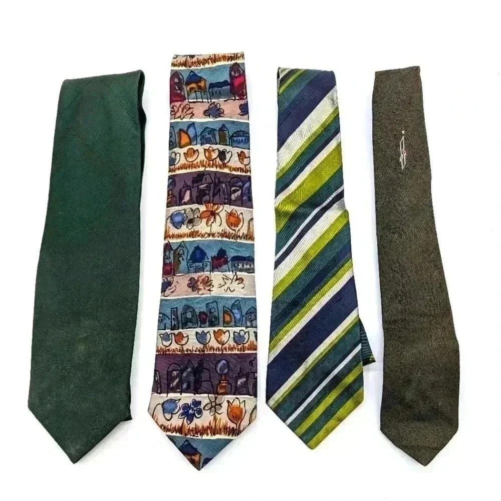 Vintage 4 Green Vintage Ties Roos Atkins, Cintas, BJ Ernst and Unb Size ONE SIZE - 1 Thumbnail