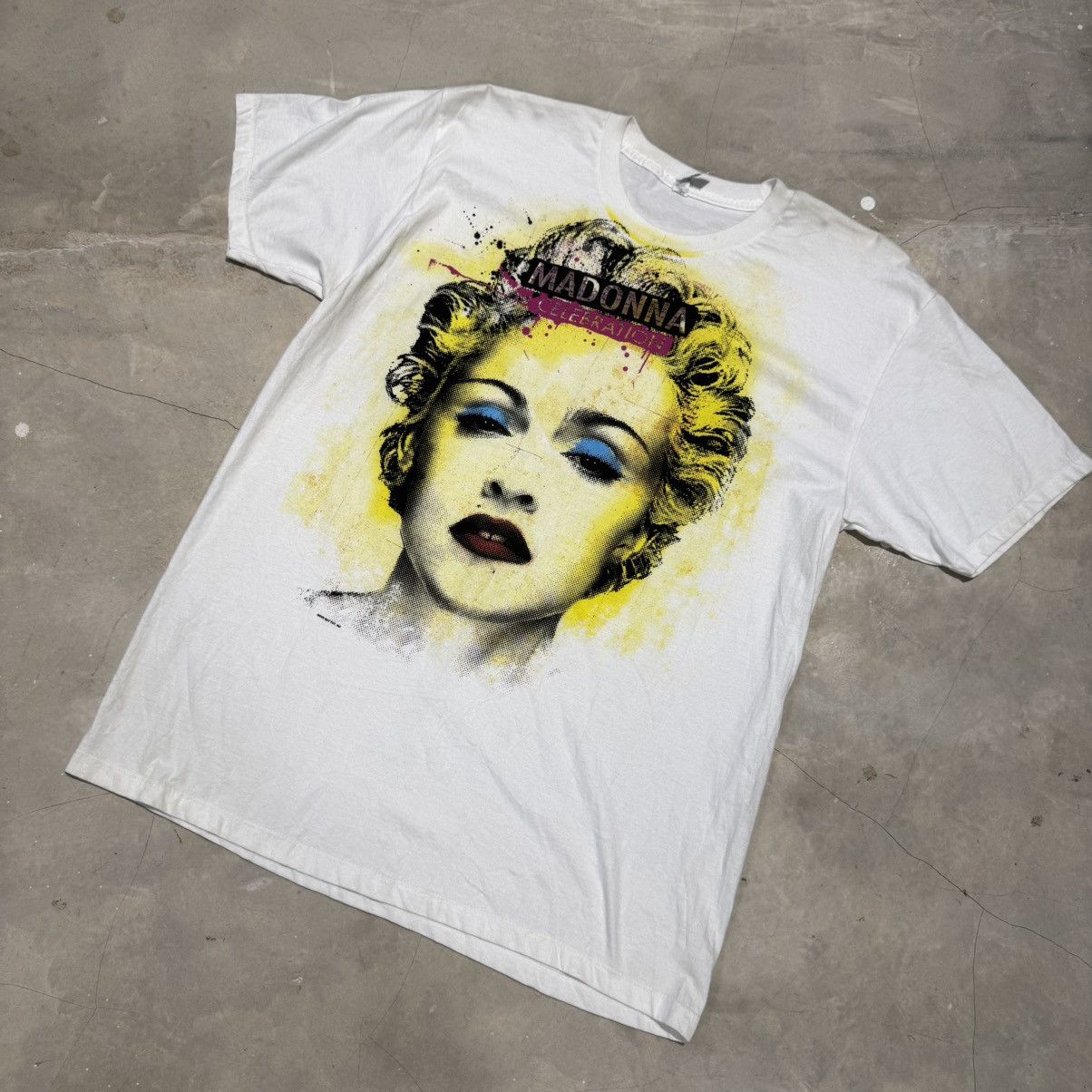 Alstyle Madonna Celebration Tshirt 2019 Size US L / EU 52-54 / 3 - 1 Thumbnail