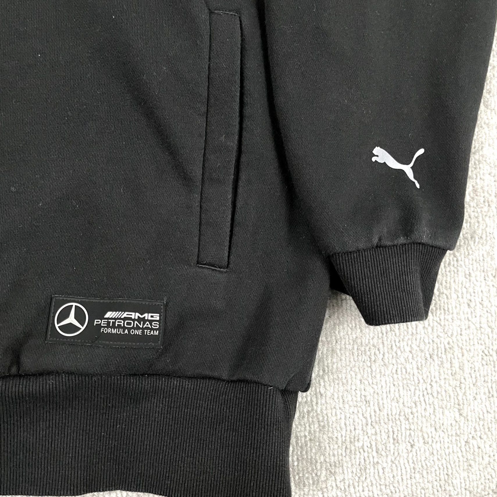 Puma PUMA Hoodie Mens M Black MERCEDES AMG Petronas Formula 1 One Sweatshirt Pullover Hooded Logo Graphic Print Vintage No Size US M / EU 48-50 / 2 - 3 Thumbnail