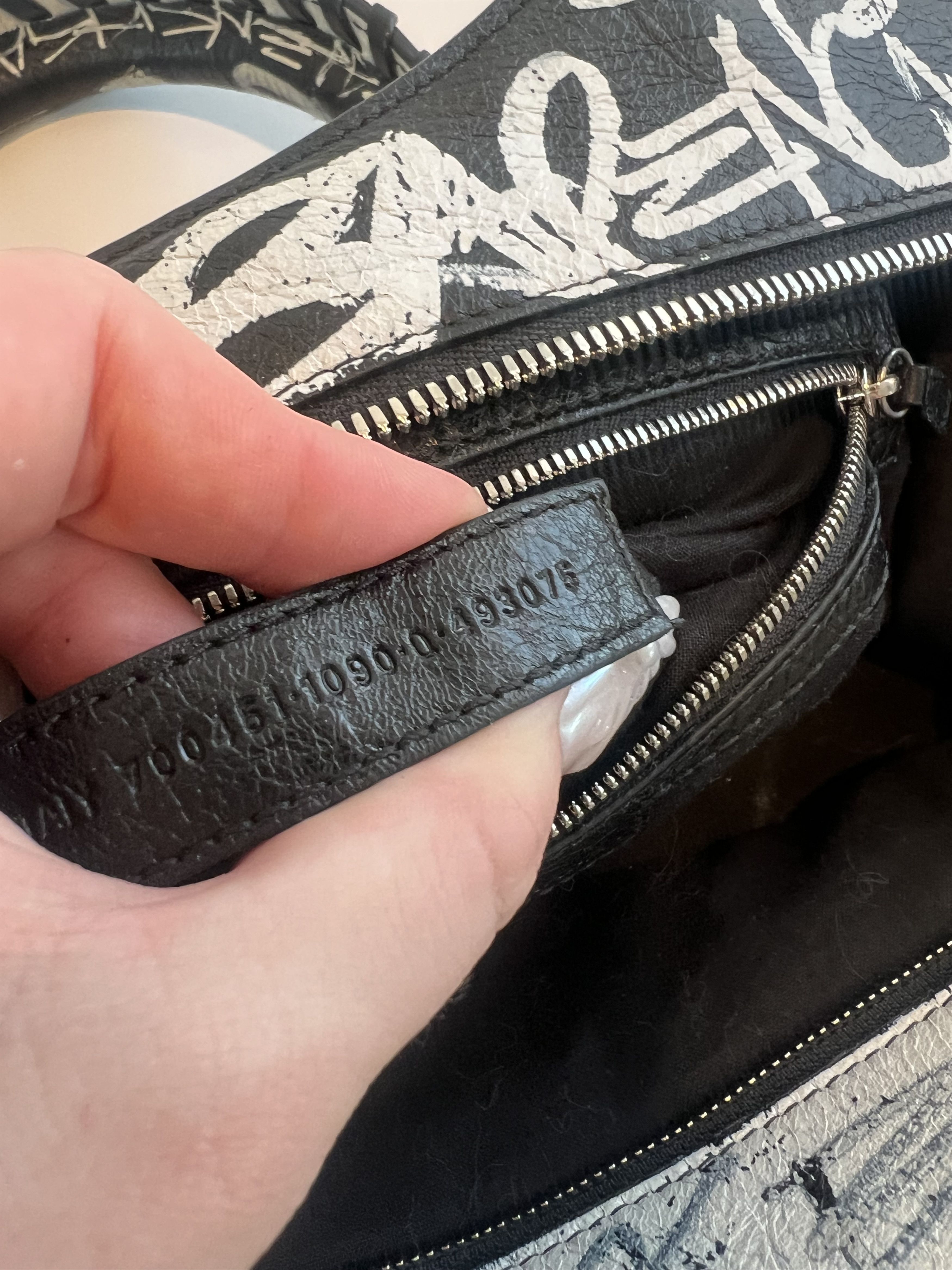 Balenciaga Neo Cagole City leather crossbody bag Size ONE SIZE - 9 Thumbnail