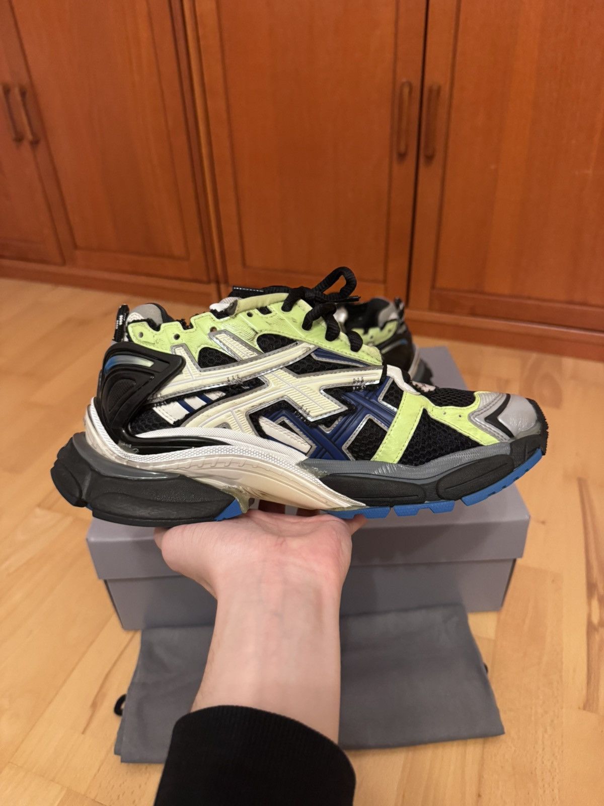 Balenciaga Balenciaga Runner Green Blue Black Size US 8 / EU 41 - 4 Thumbnail