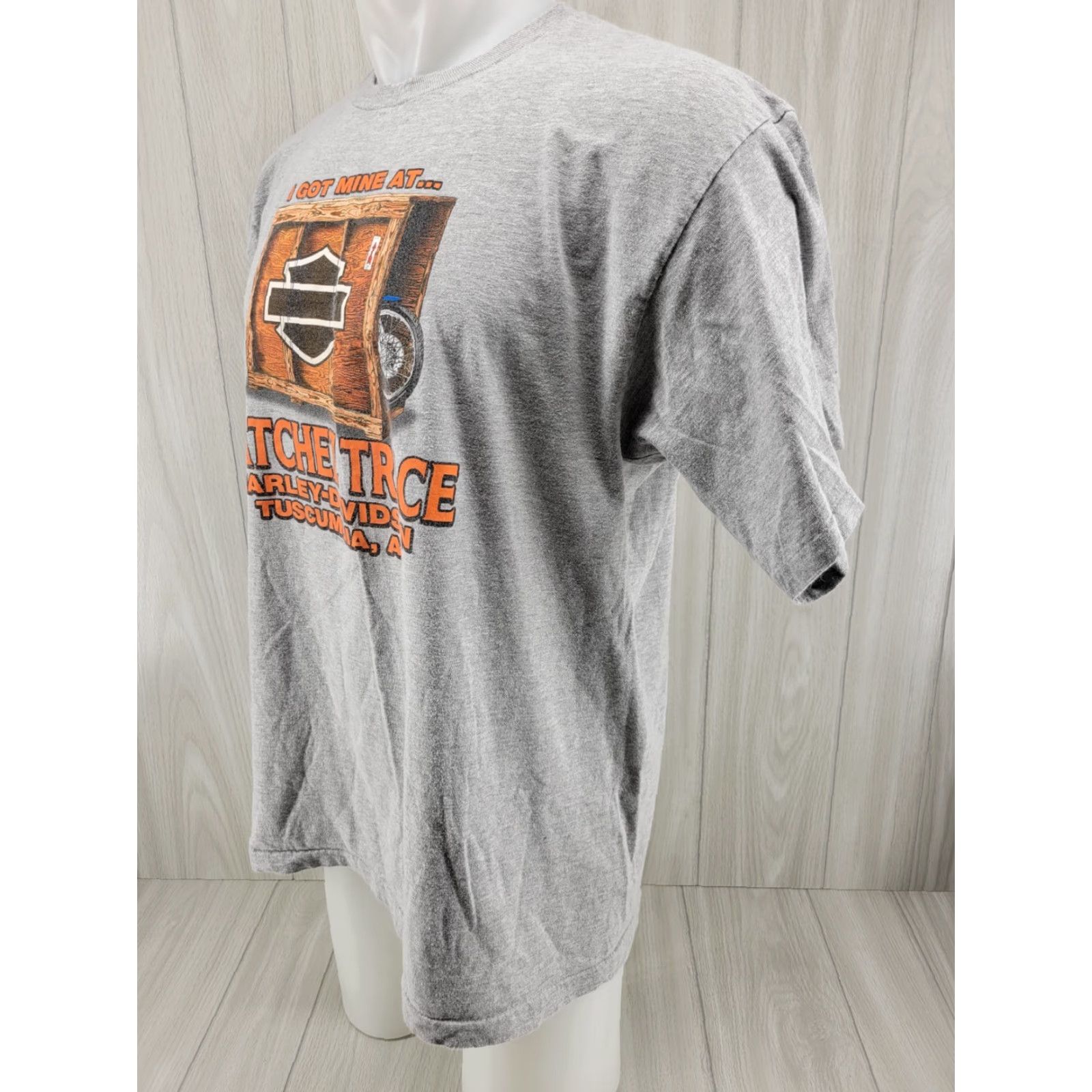 Harley Davidson VINTAGE Harley-Davidson T-Shirt Shirt Men XL Gray Motorcycle Natchez Trace Tuscumbia AL 90s (or 00s) Womens Mens Size US XL / EU 56 / 4 - 4 Thumbnail