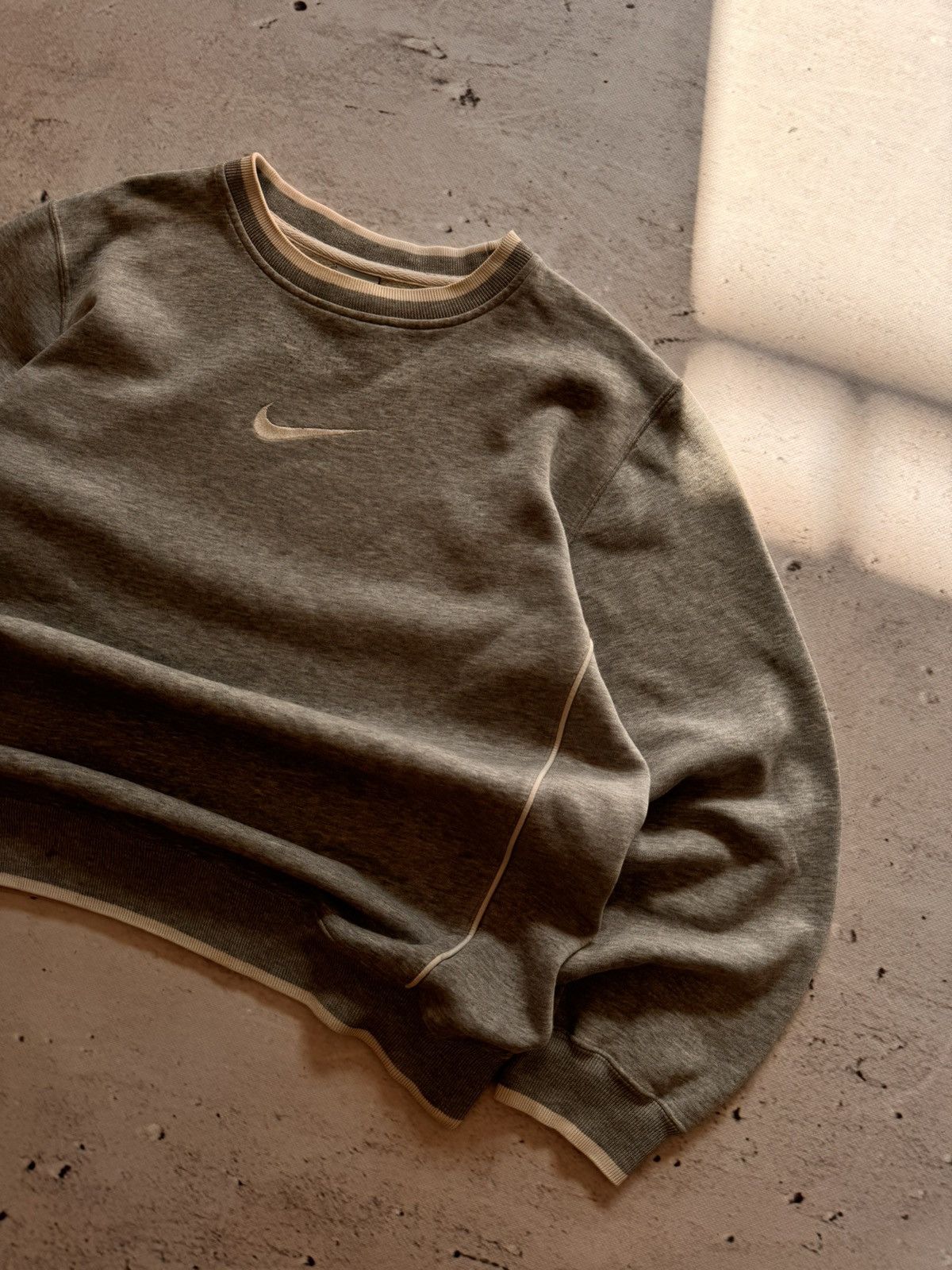Nike × Vintage NIKE VINTAGE CENTER LOGO OVERSIZE BOXY SWEATSHIRT Size US M / EU 48-50 / 2 - 3 Thumbnail