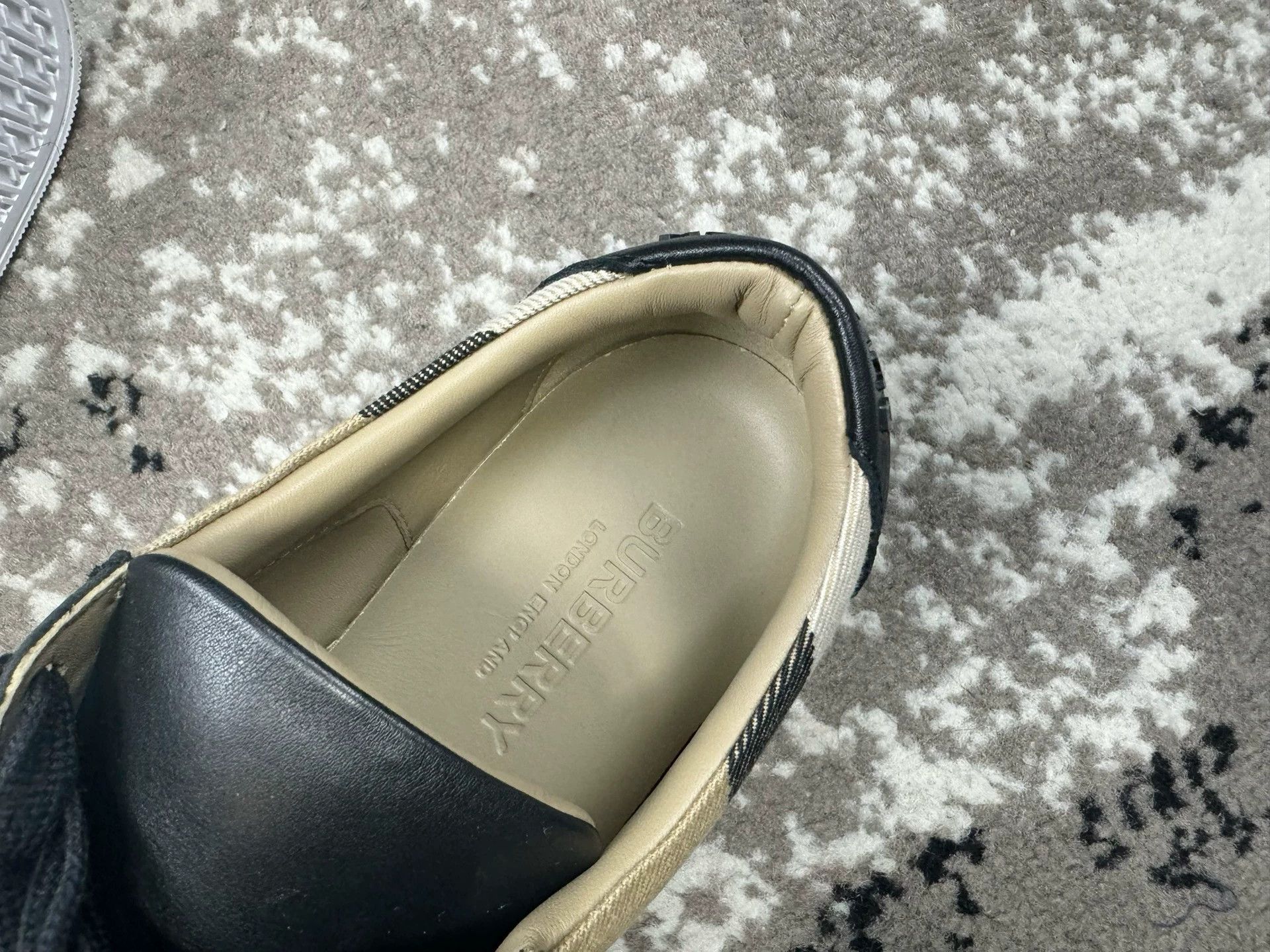 Burberry Burberry check shoes new eur 37 Size US 6.5 / IT 36.5 - 5 Thumbnail