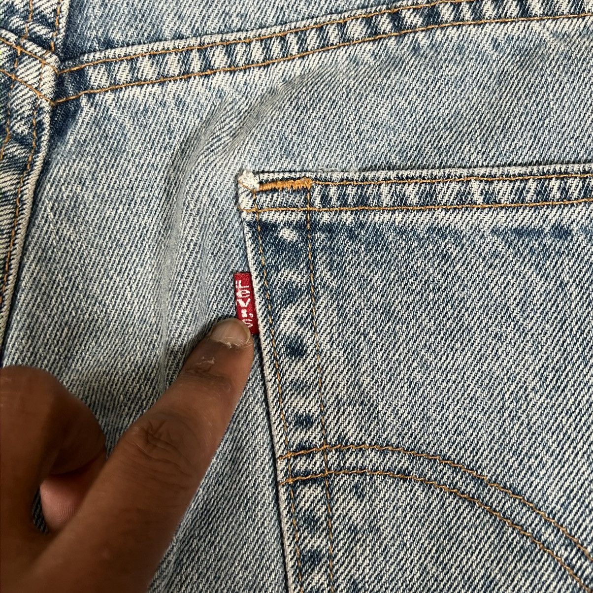Levi's Vtg Levi's 569 Loose Straight Jeans 34x32 Light Wash Denim Size US 34 / EU 50 - 4 Thumbnail
