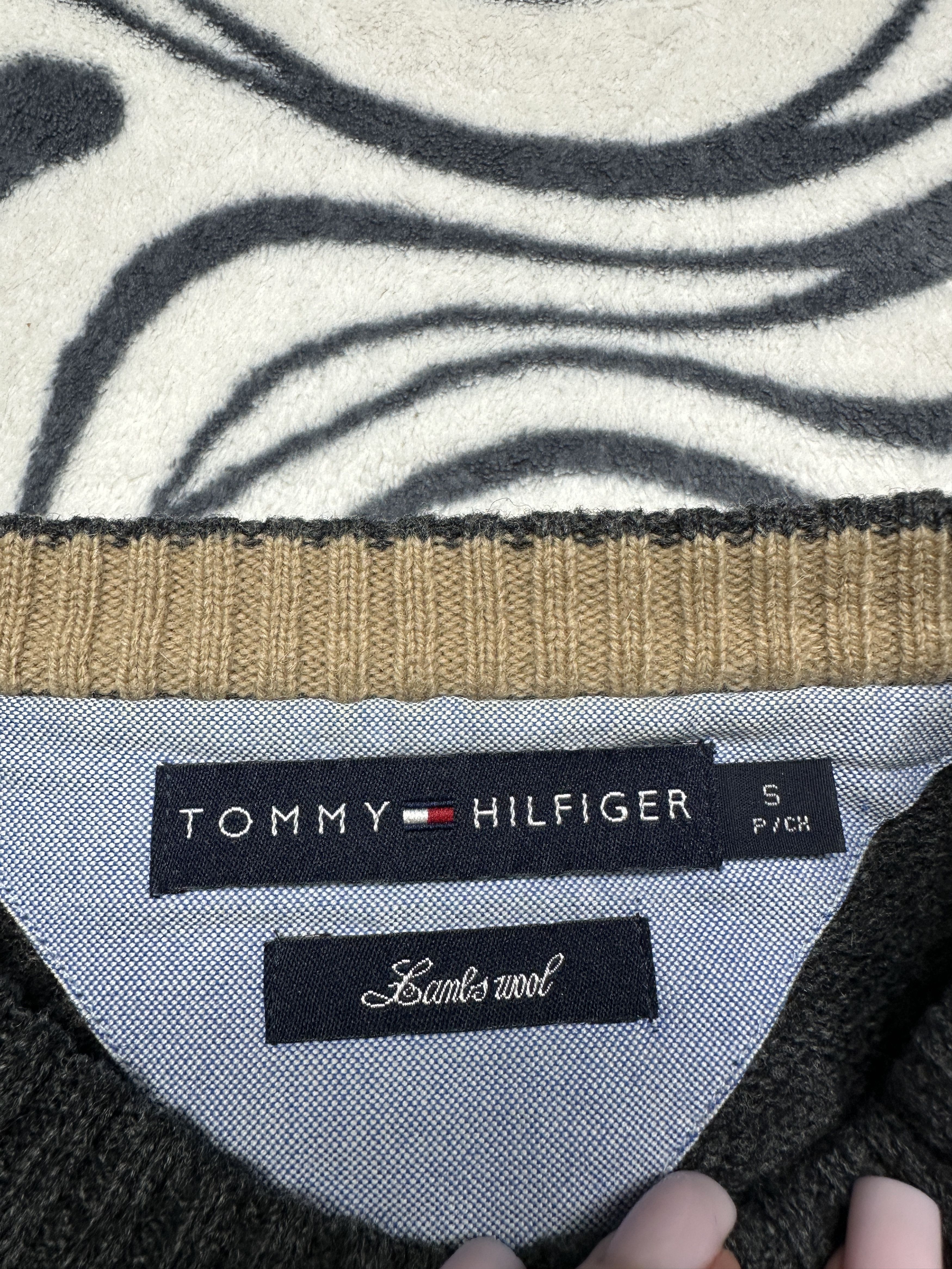 Tommy Hilfiger Tommy Hilfiger Vintage Mens Wool Knit Sweater Size US S / EU 44-46 / 1 - 3 Thumbnail