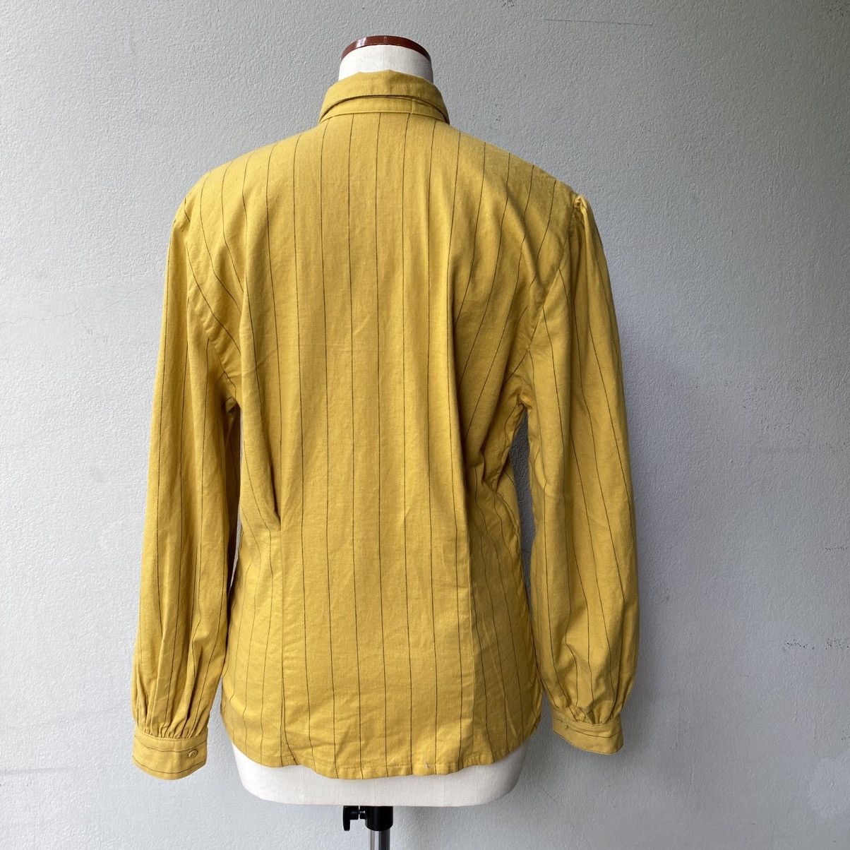 Norma Kamali Norma Kamali Yellow Stripe Soft Button Blouse Size M / US 6-8 / IT 42-44 - 3 Thumbnail