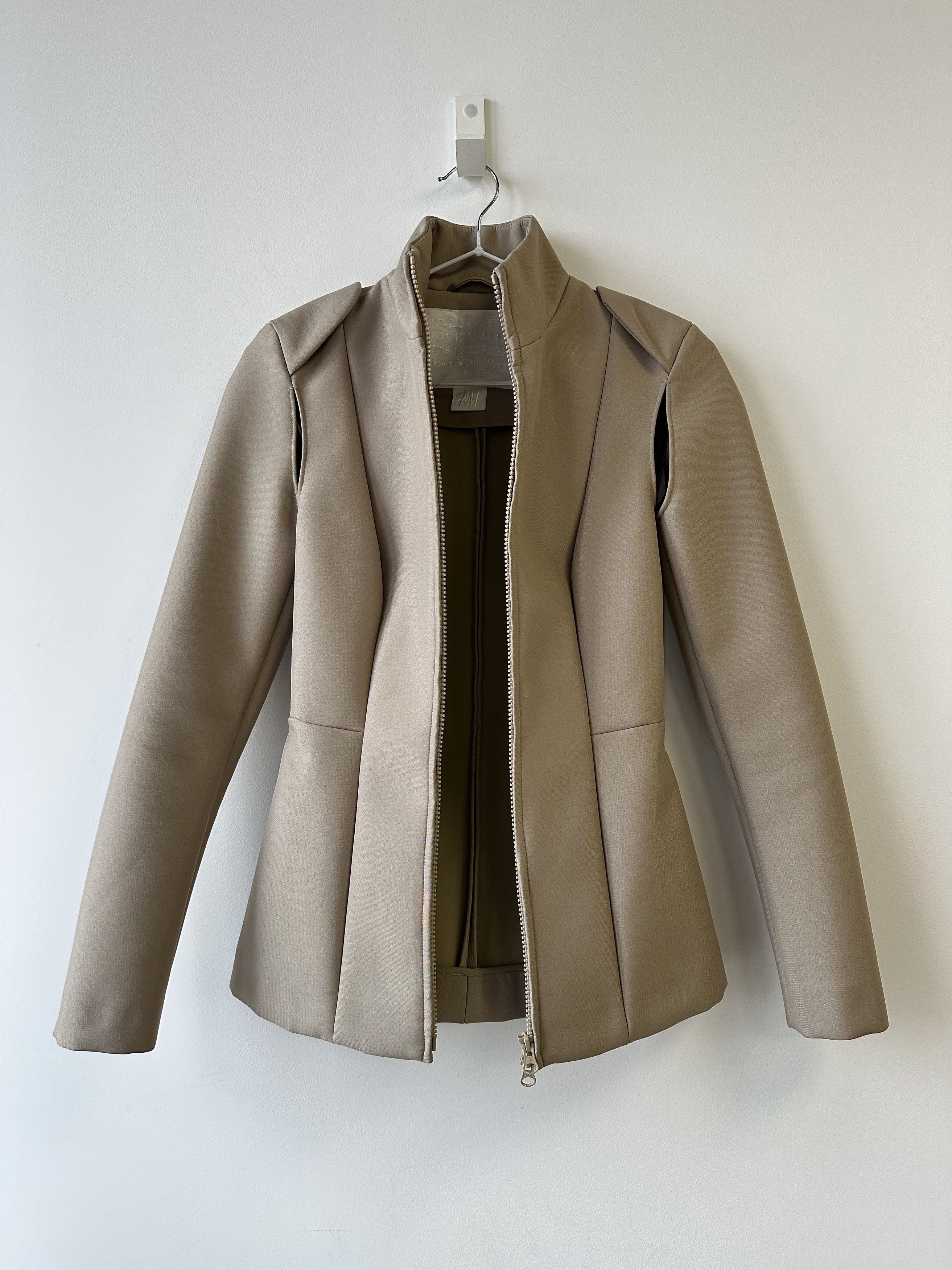 image of Avant Garde x H&m Maison Margiela H&m Mannequin Jacket 6399Ac in Beige, Women's (Size Small)