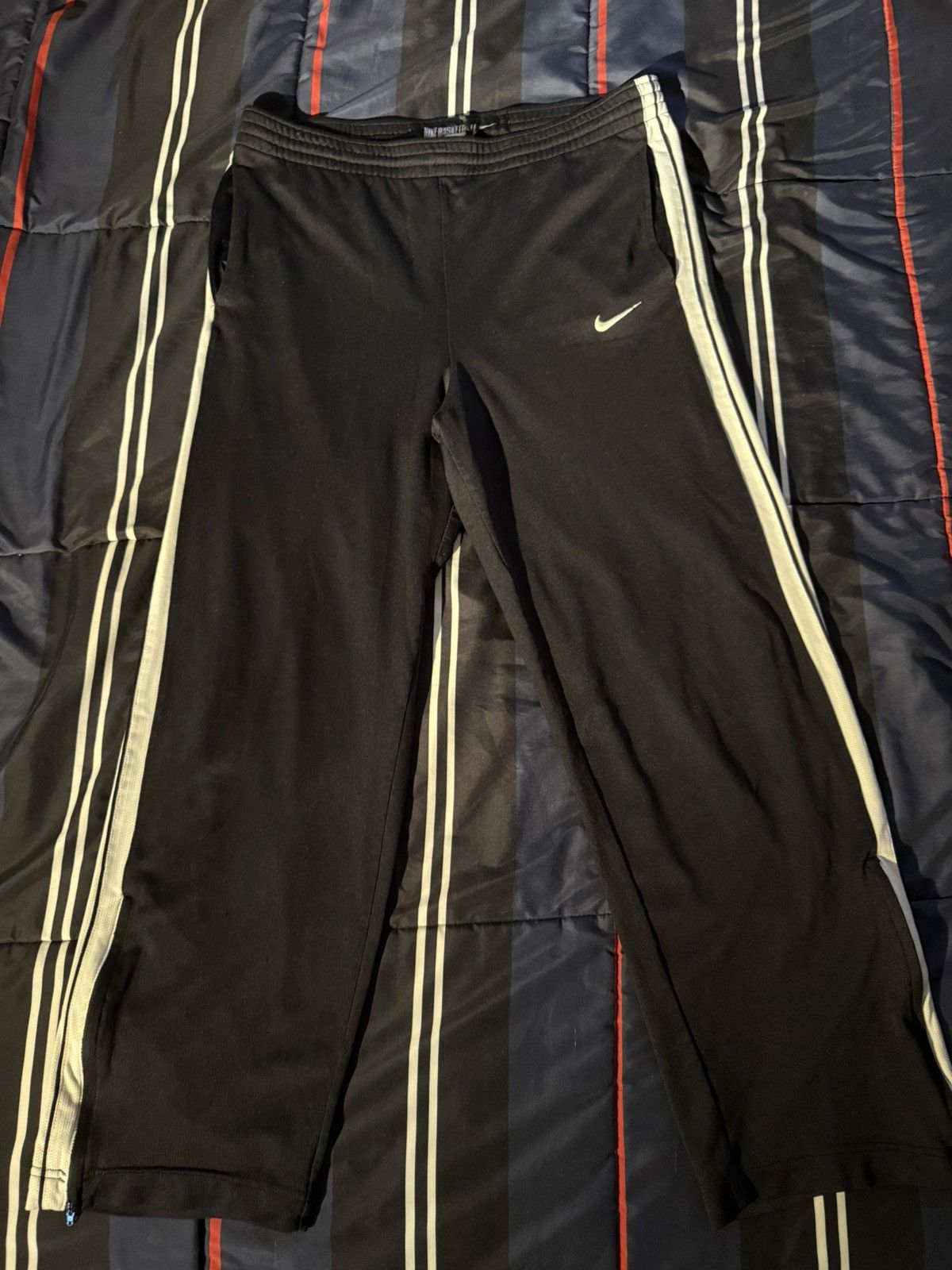 Vintage Nike Black Wide Track Pants Size US 32 / EU 48 - 1 Thumbnail