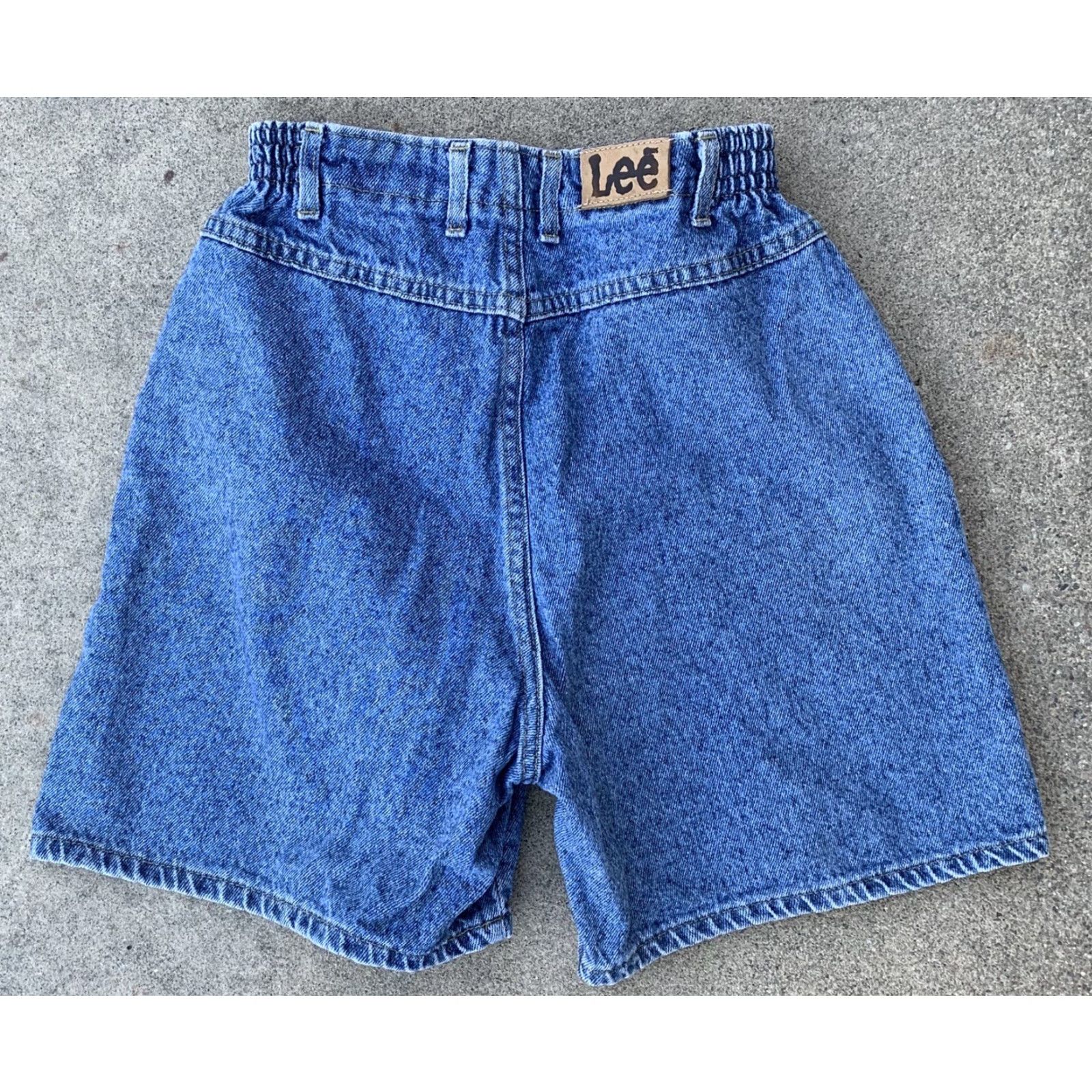 Lee VINTAGE Lee Jeans High Waist Denim Union Made USA 6P 25” To 26” Waist Petites Blue Denim Shorts Shirt? Size M / US 6-8 / IT 42-44 - 5 Thumbnail