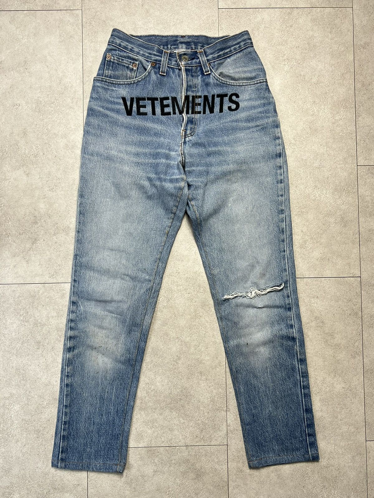 Vetements Vetements Levi's Logo Jeans | Grailed