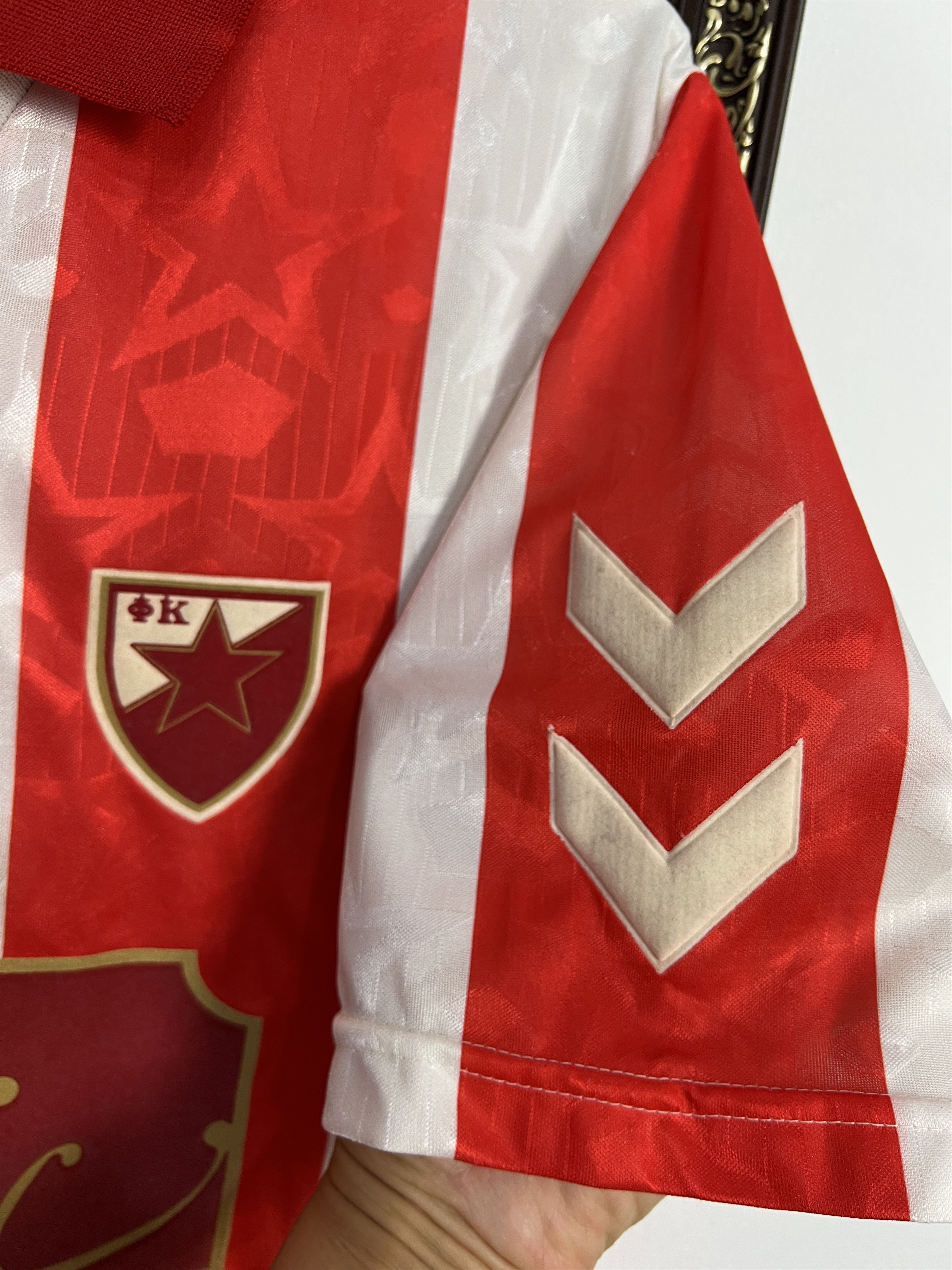 Hummel Red Star Belgrade 1992 Home Football Shirt Crvena Zvezda Size US L / EU 52-54 / 3 - 6 Thumbnail
