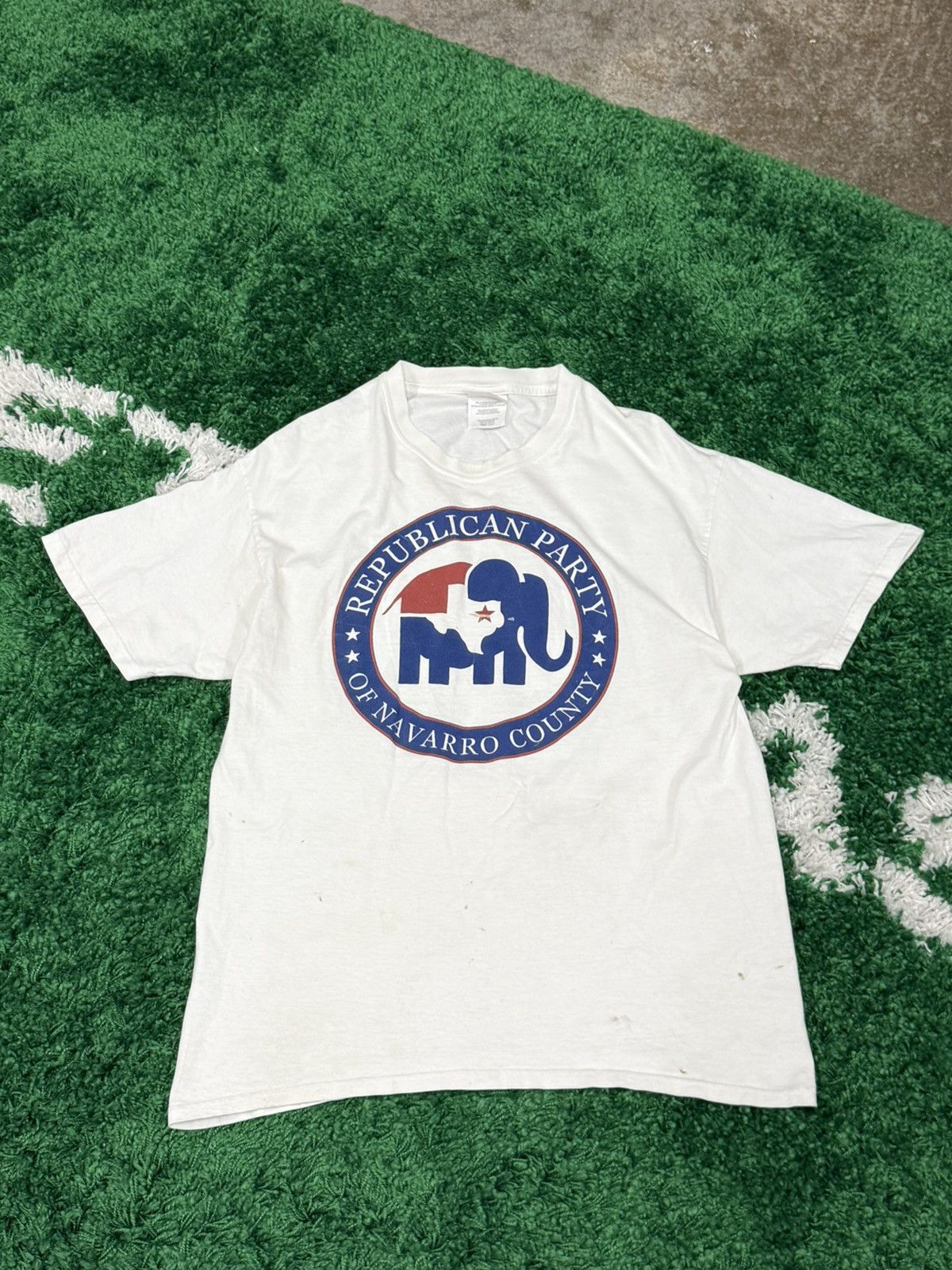 Vintage Vintage Republican Party Elephant Texas Logo Tee Large Size US L / EU 52-54 / 3 - 1 Thumbnail