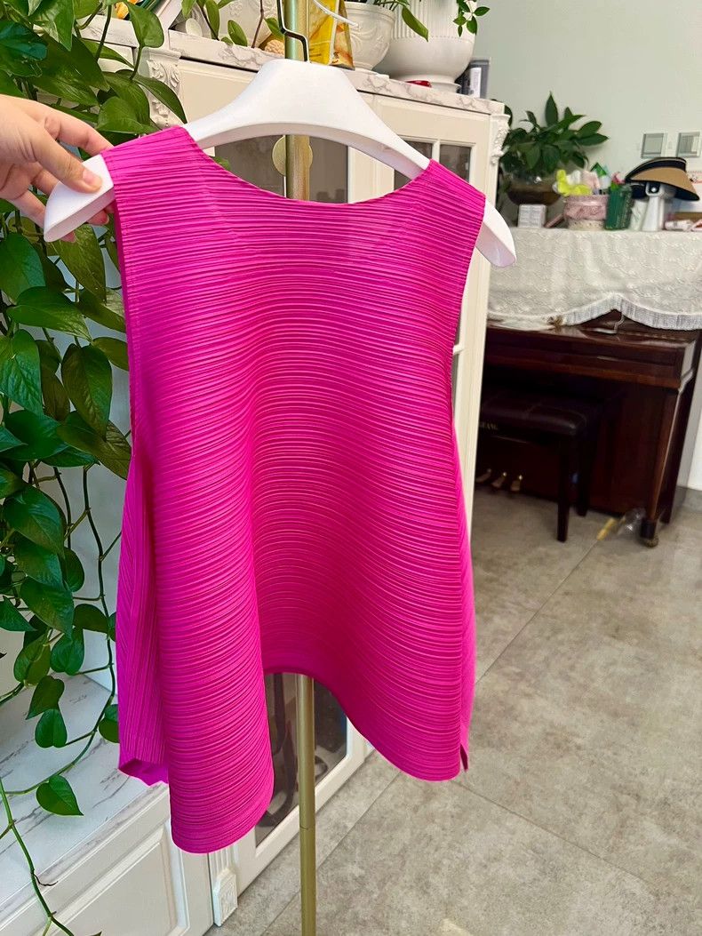 Issey Miyake Issey Miyake size:3 Pink pleated vest Size XS / US 0-2 / IT 36-38 - 5 Thumbnail
