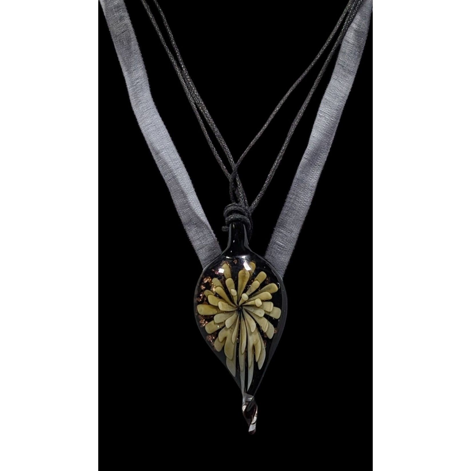Other Handmade Teardrop Twist Glass Floral Pendant Necklace Size ONE SIZE - 1 Thumbnail