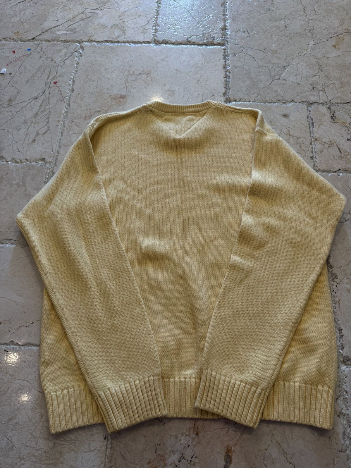 Tommy Hilfiger Vintage Tommy Hilfiger yellow knit sweater Size US L / EU 52-54 / 3 - 3 Thumbnail