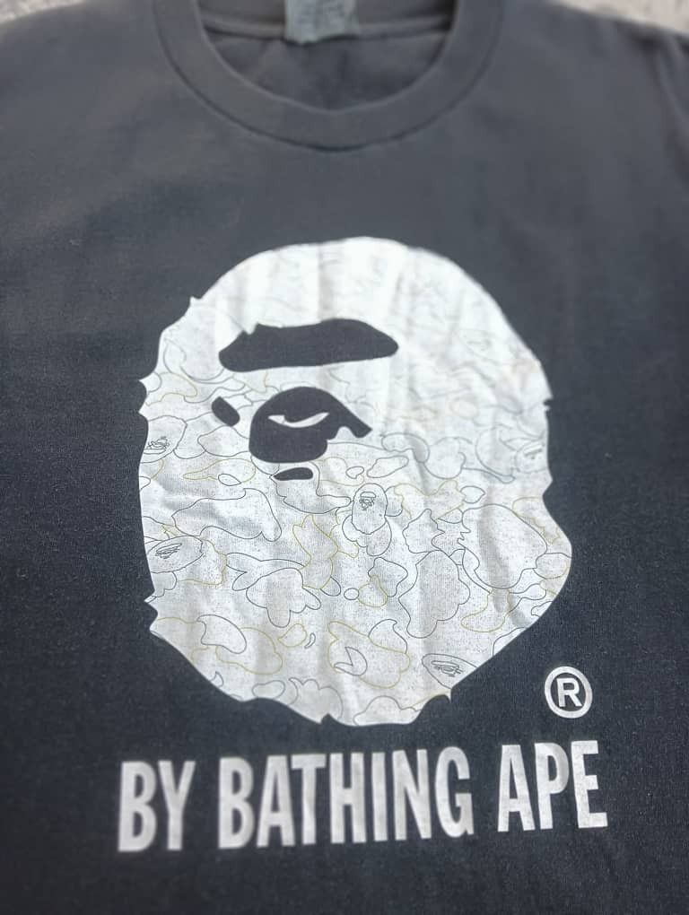 Bape × Kaws Vintage bathing ape x kaws t-shirt rare Size US M / EU 48-50 / 2 - 3 Thumbnail
