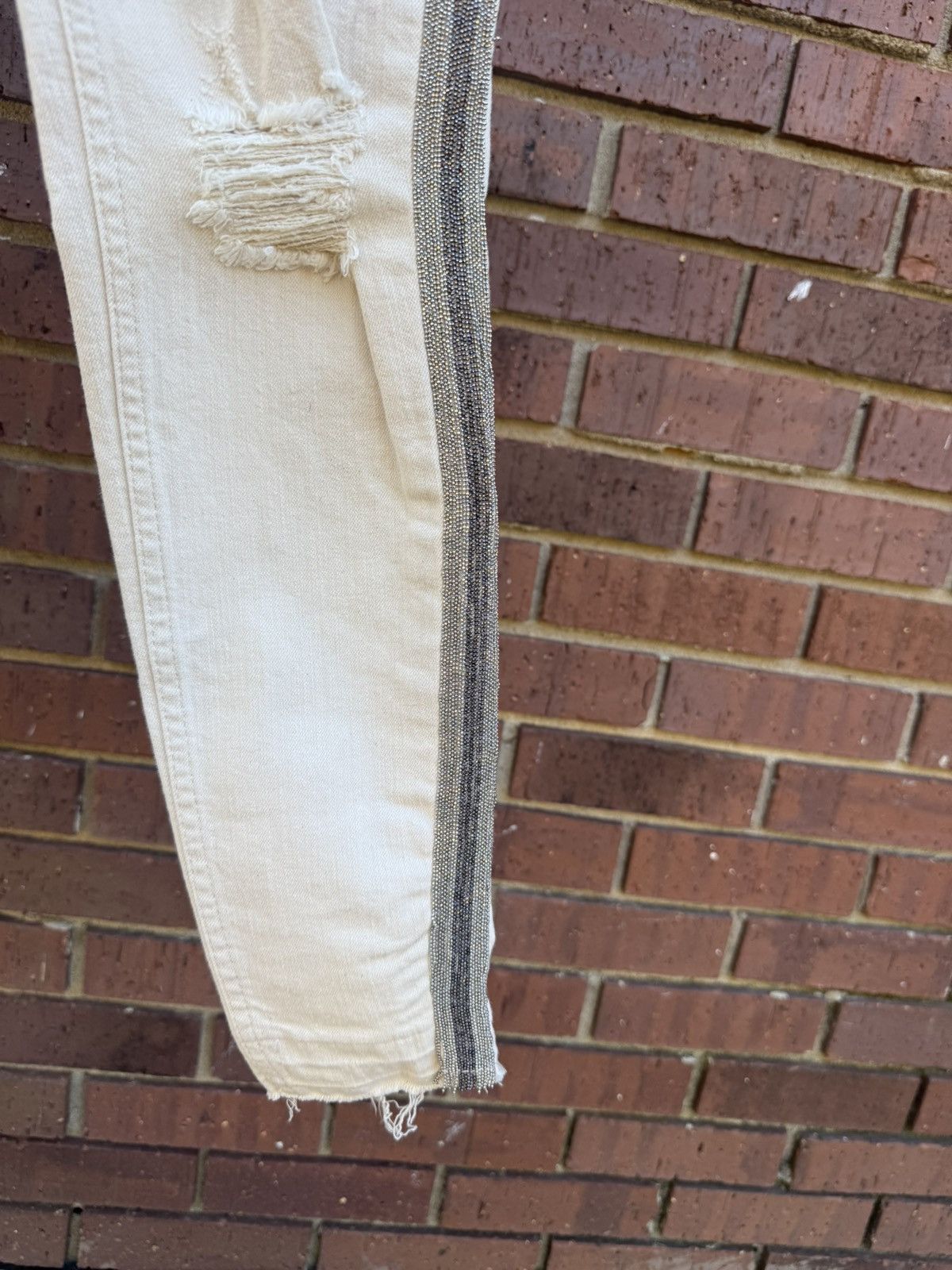 Free People Free People Side Bead Embellish Skinny Distress Ivory Jeans Size 27" / US 4 / IT 40 - 5 Thumbnail