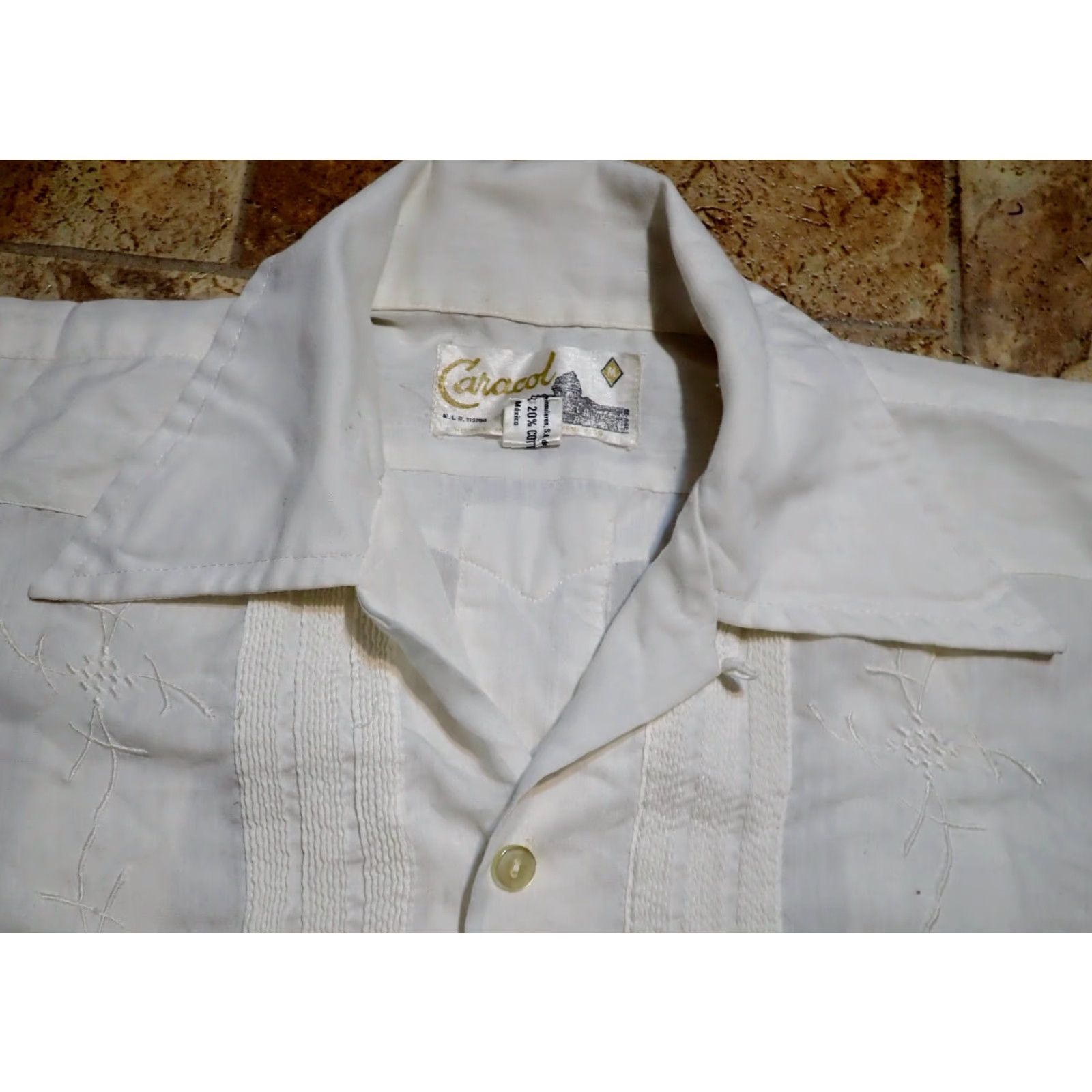 Vintage VINTAGE Caracol Shirt 60s 70s Loop Collar Guayabera Short Sleeve Button-Up White Mens M Cotton Summer Wedding Formal Casual 1960s 1970s Mexico Size 40R - 3 Thumbnail
