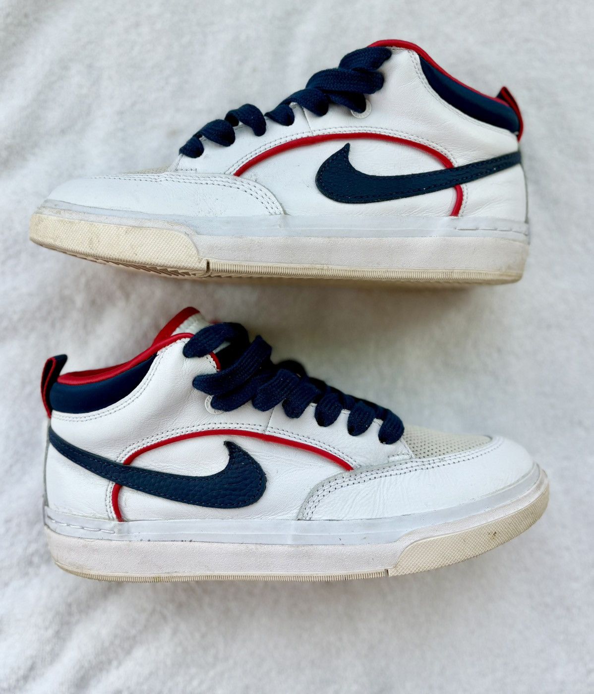 Nike NIKE SB REACT Leo PRM Size US 5 / EU 37 - 2 Thumbnail