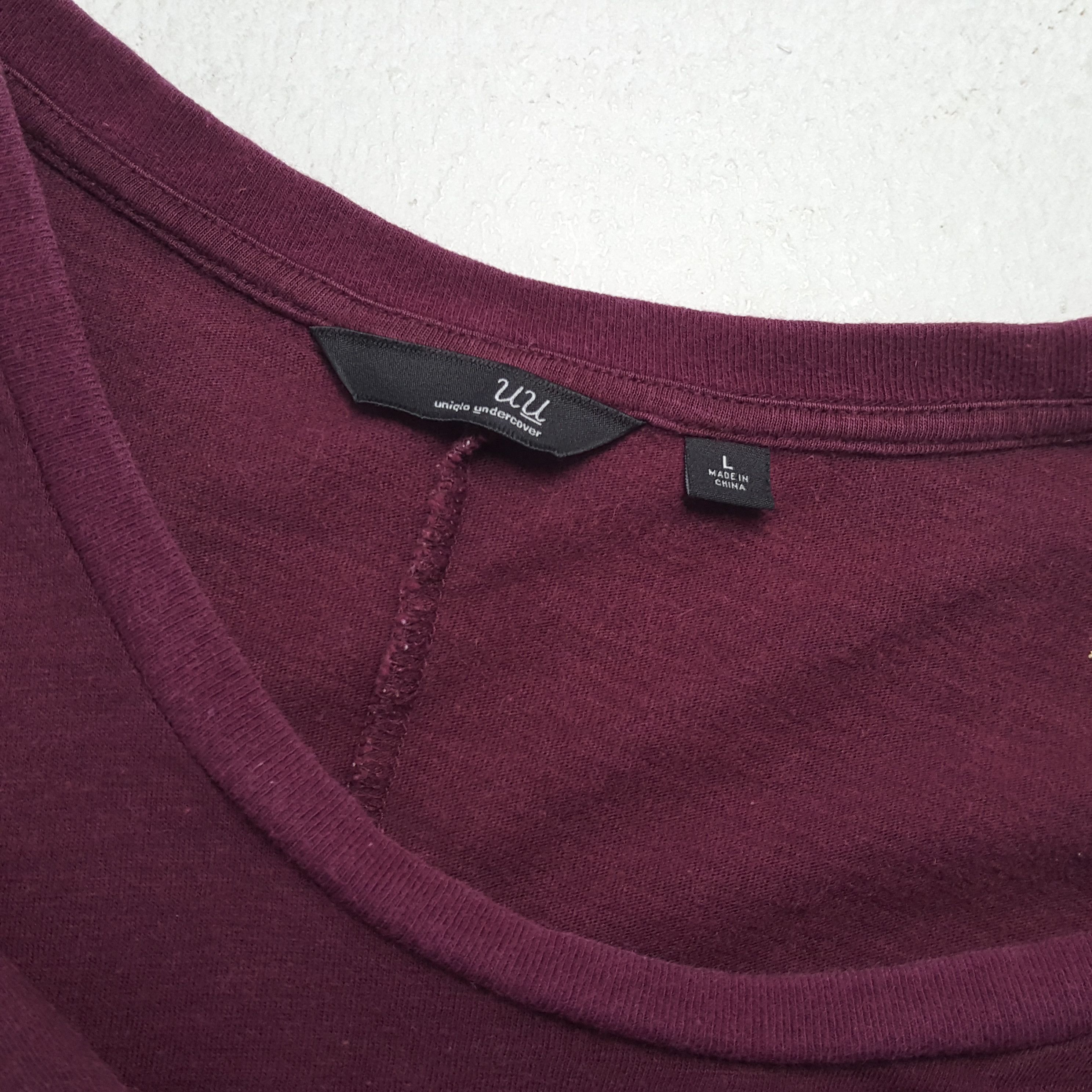Japanese Brand × Undercover × Uniqlo UNIQLO UNDERCOVER Japanese Brand Daily Wear Tshirt Size US M / EU 48-50 / 2 - 6 Thumbnail