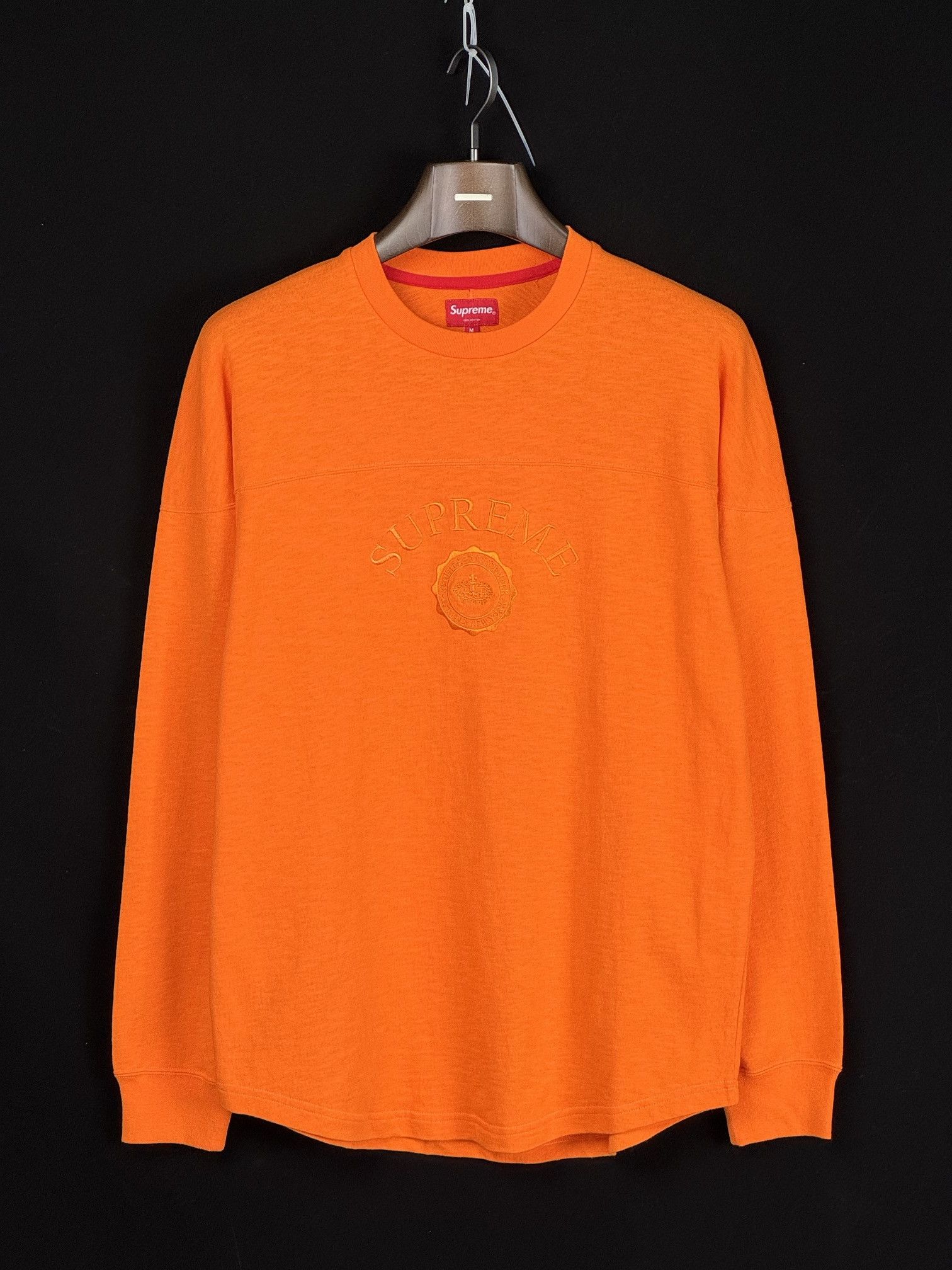 Other UNWORN* SUPREME CROWN LOGO EMBROIDERED L/S Size US M / EU 48-50 / 2 - 3 Thumbnail