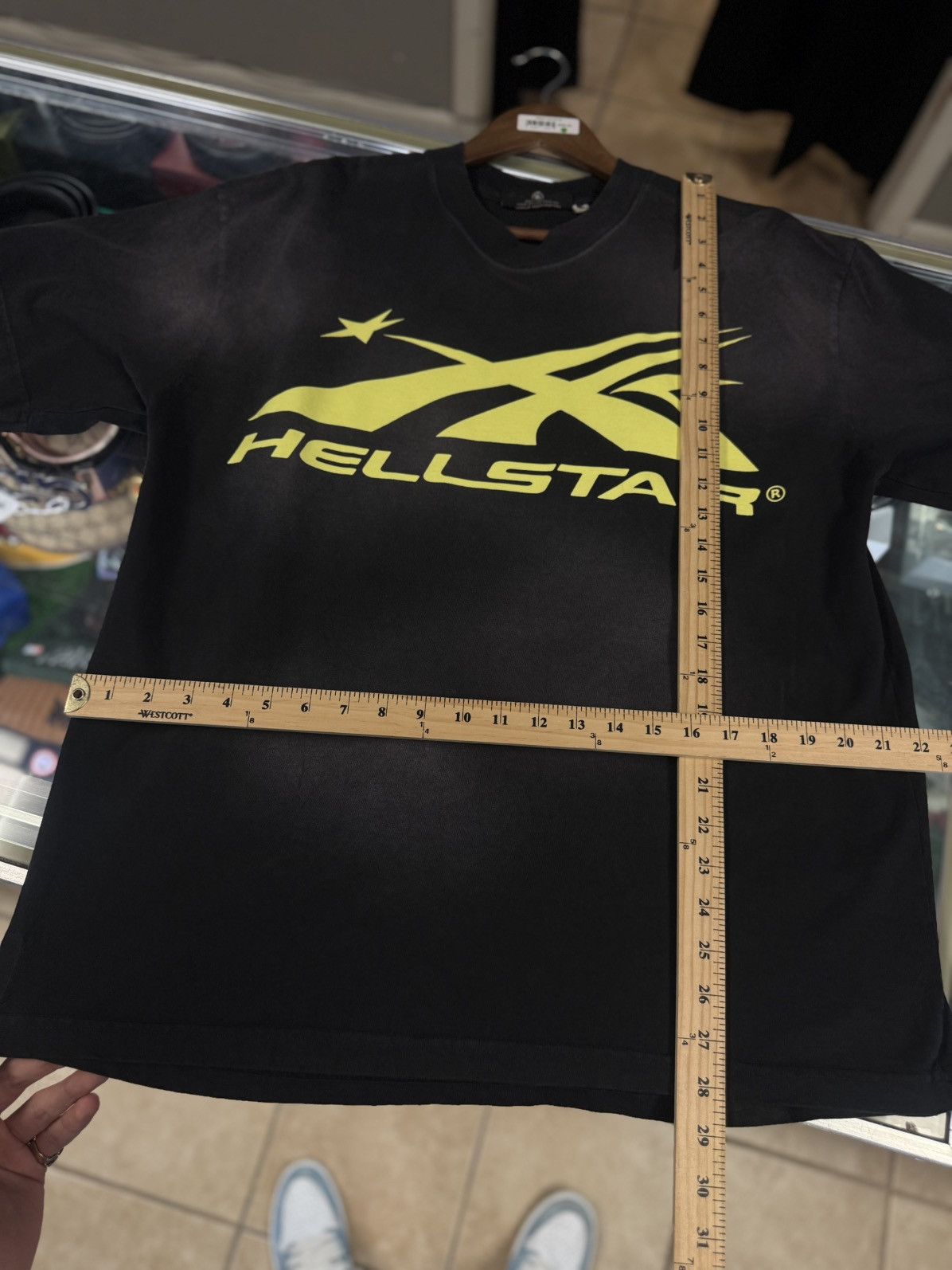 HELLSTAR Hellstar Black Yellow Logo Tee Shirt 100% Authentic Size M Size US M / EU 48-50 / 2 - 12 Thumbnail